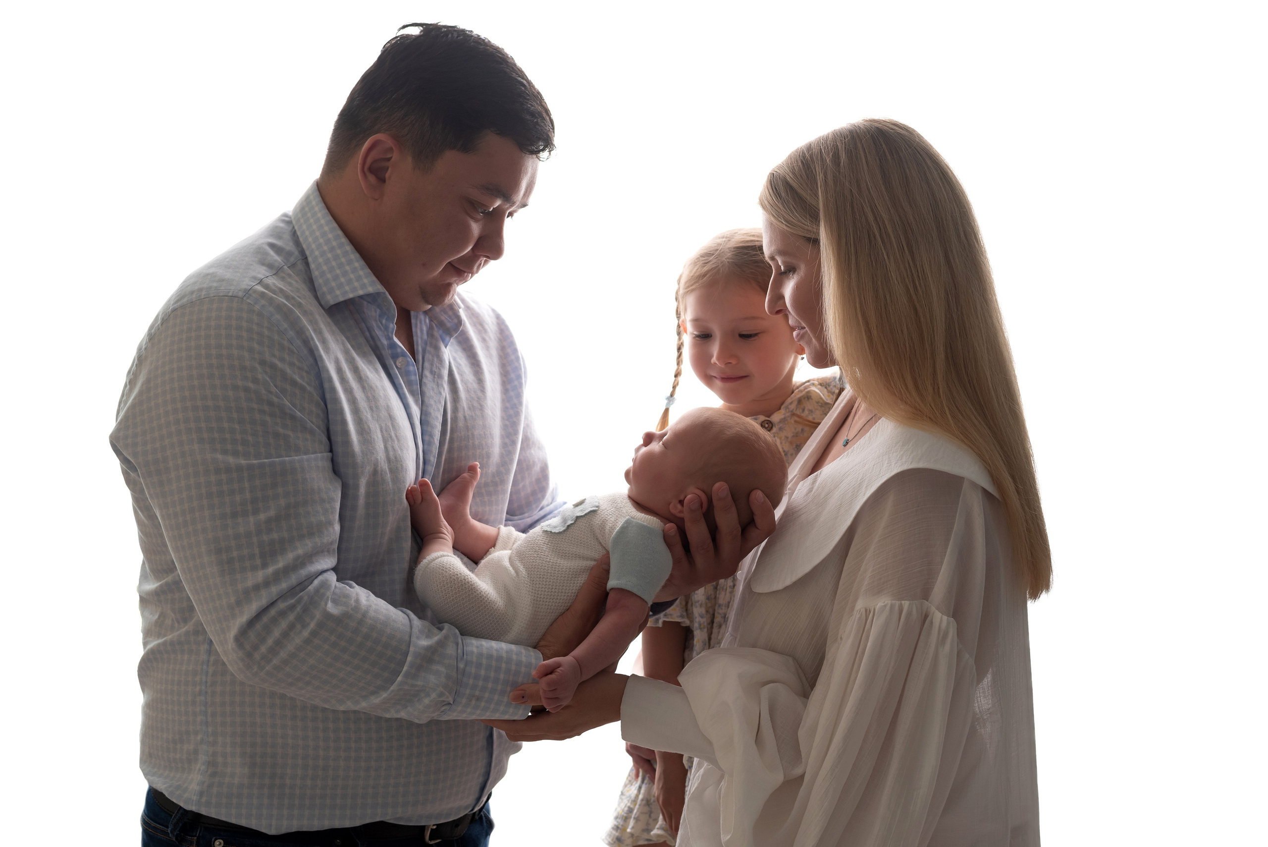 Кадры с родителями и старшими детьми. Фотограф новорожденных в Екатеринбурге Анастасия Карманова