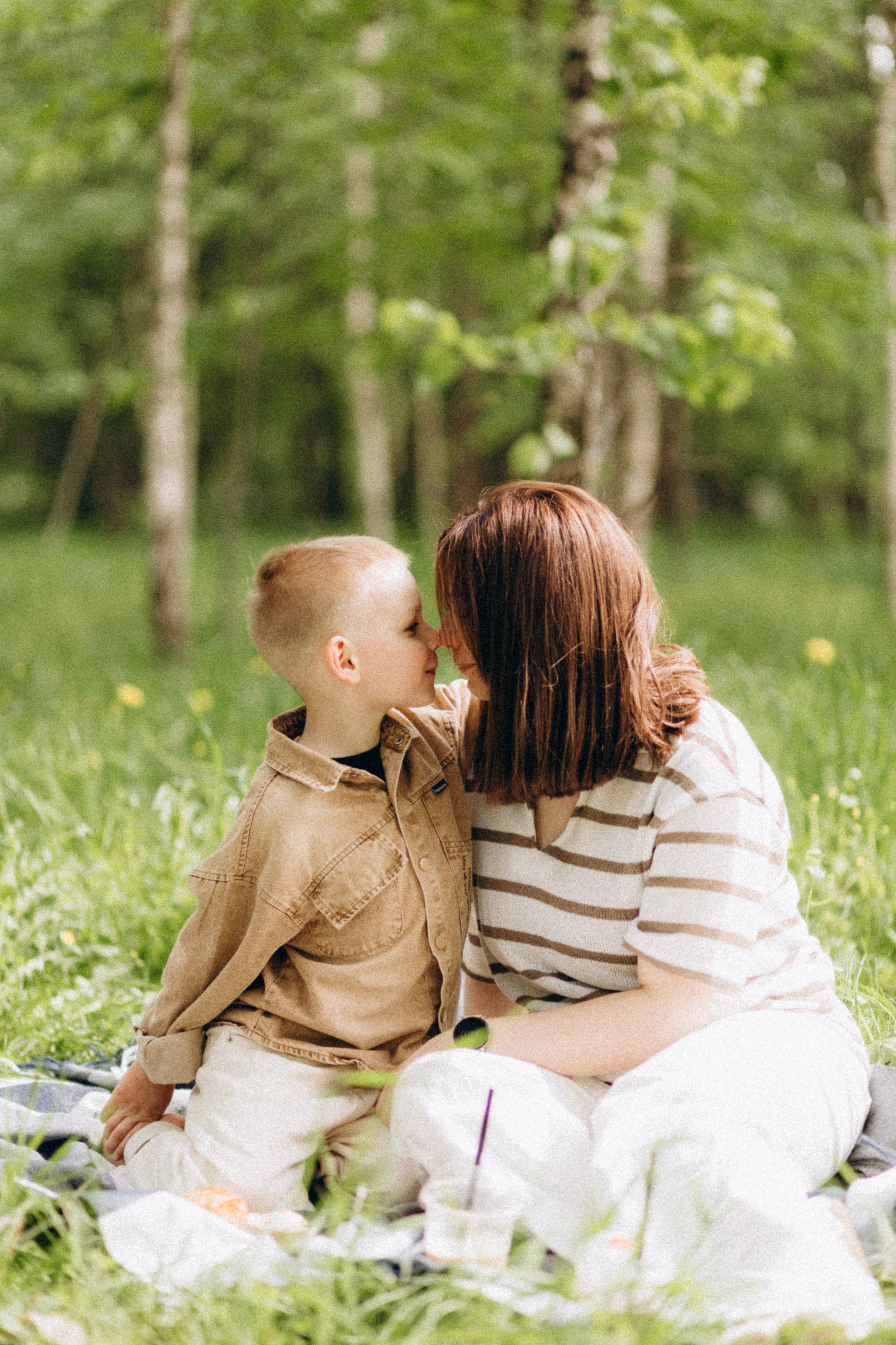 Пикник мама и сын. Krylovaphoto