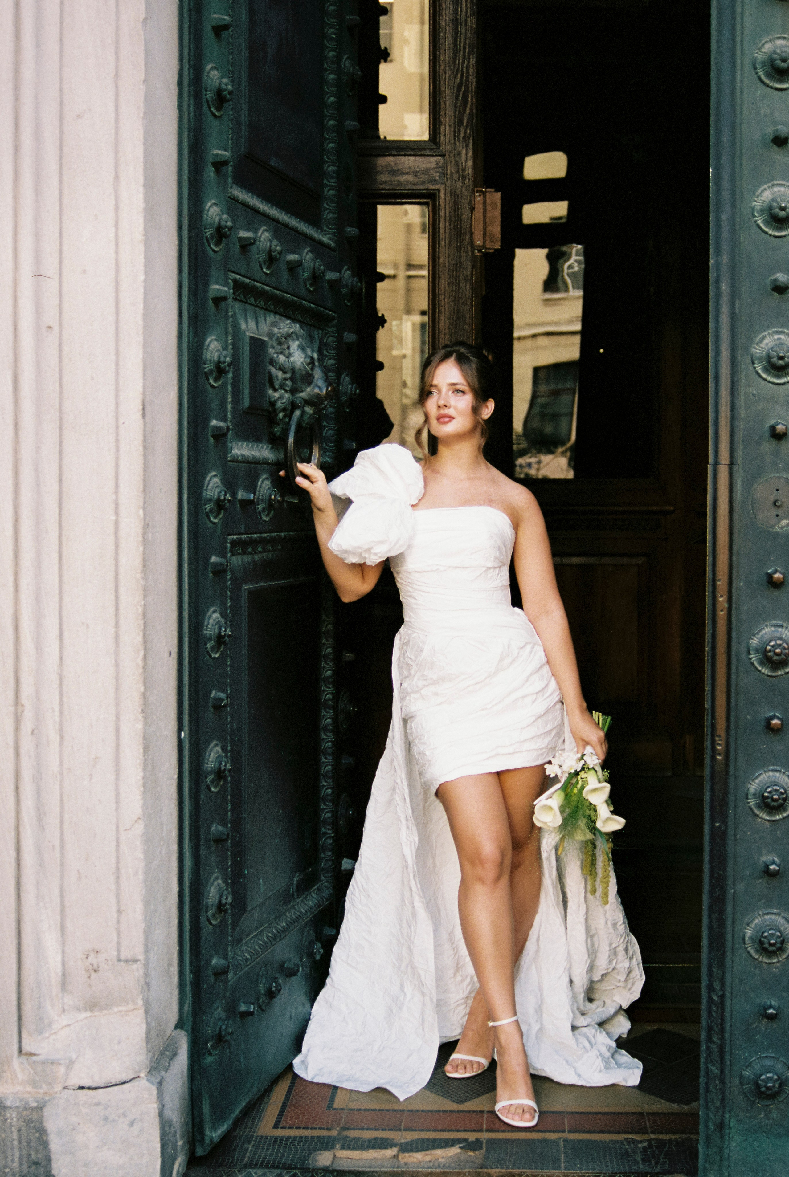 Настя и Лёша. Прогулка по Питеру. Катер. На цифру и плёнку. Свадебный фотограф Катерина Чулкова