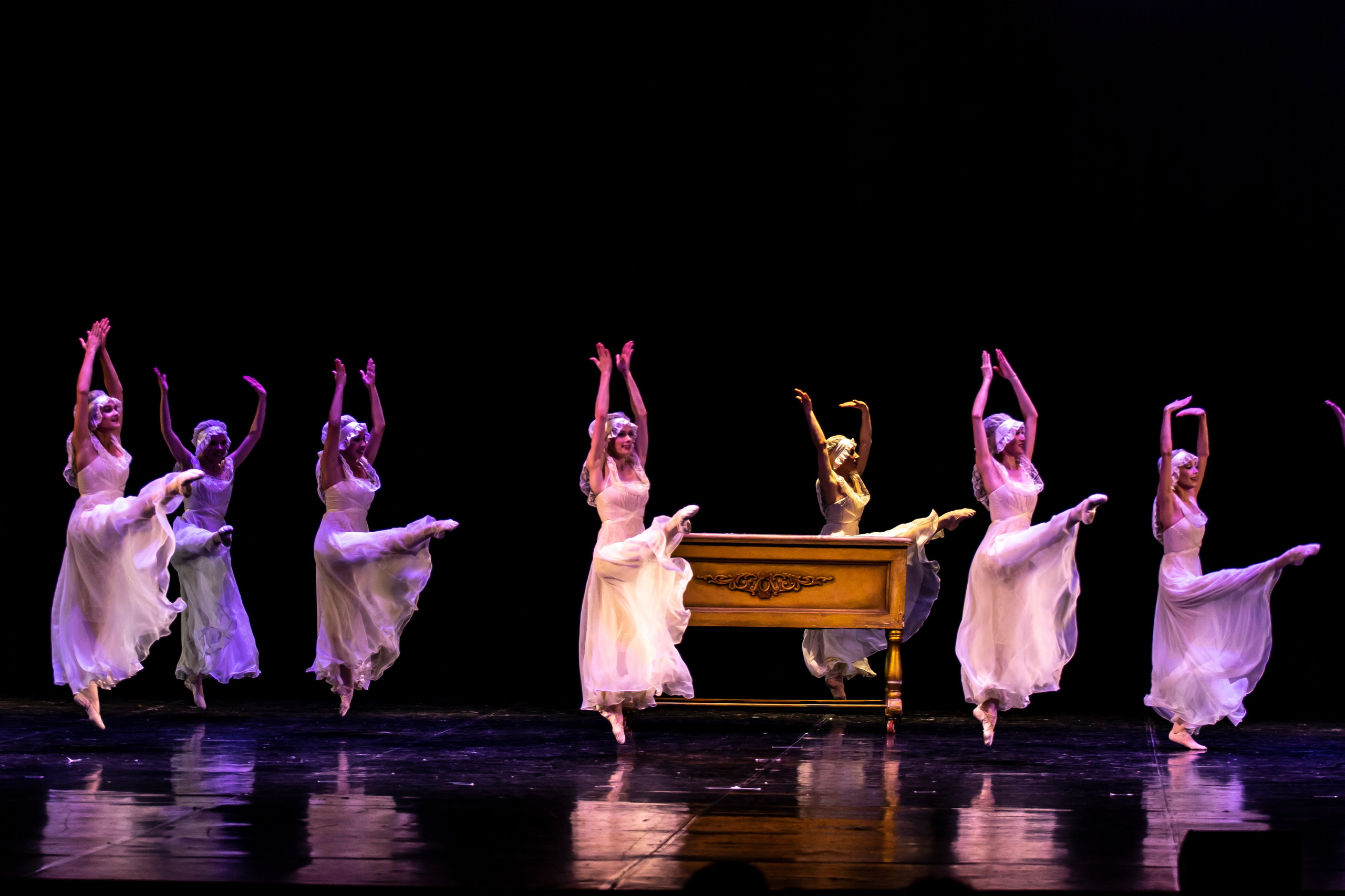 Русский Гамлет спектакль премьера Марийского театра оперы и балета в Зимнем театре г. Сочи. Фотограф в Сочи Юрий Шептаев