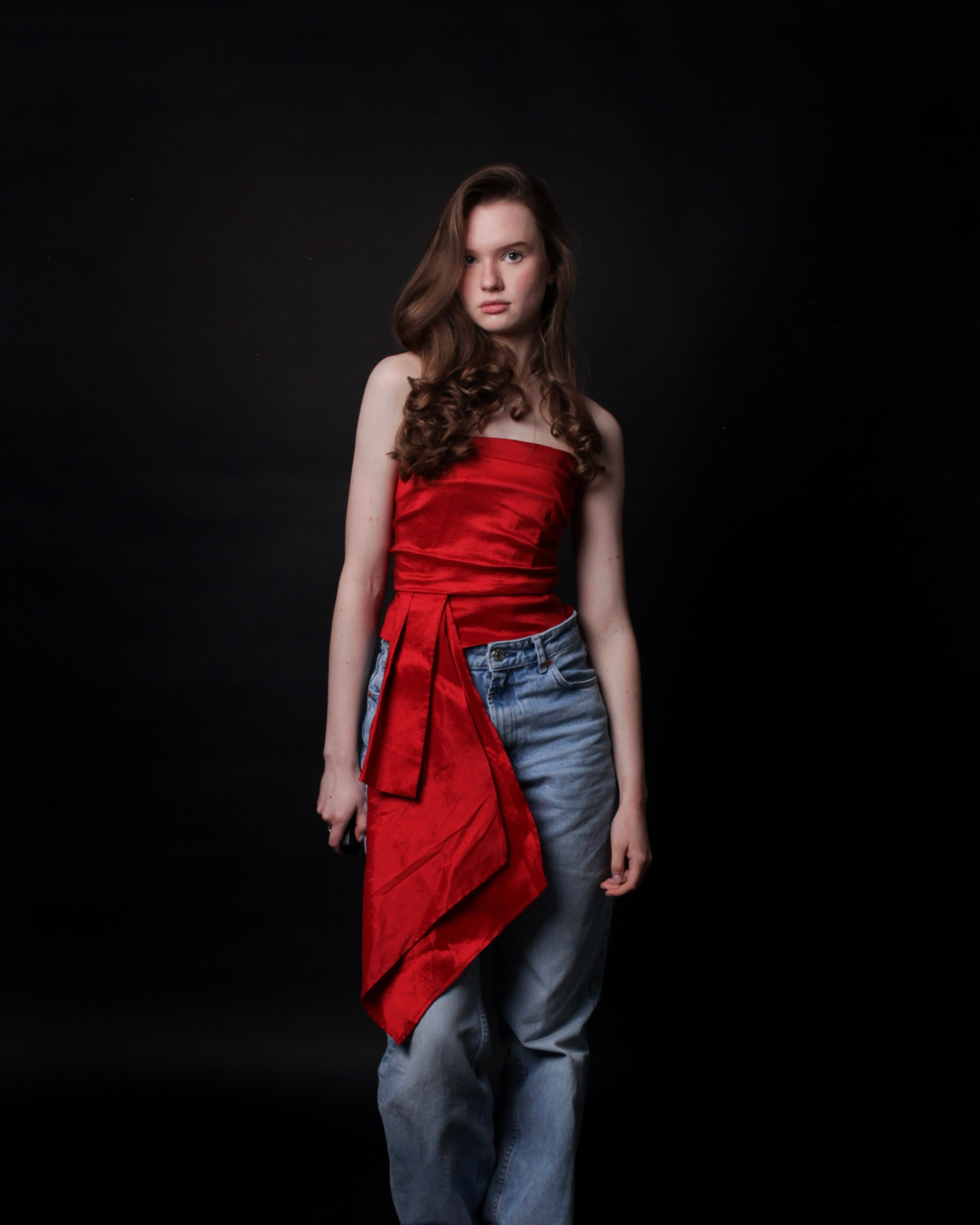 ЧЕРНЫЙ ФОН | АВТОПОРТРЕТНАЯ. YourSelf.photostudio | автопортретная фотостудия ТОЛЬЯТТИ