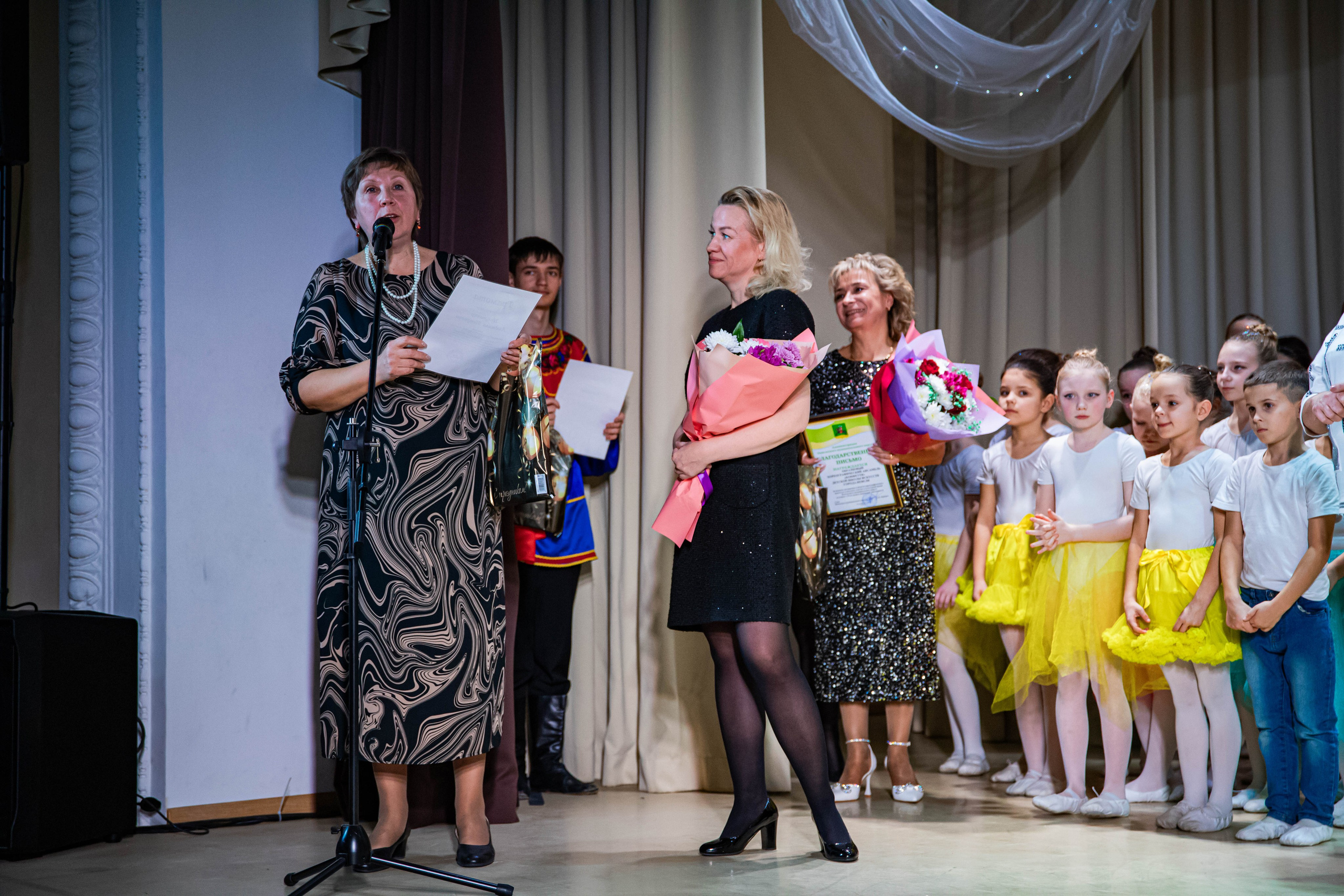 «Конфетти» Юбилейный концерт «Твори Добро». Фотограф Дарья Маташкова