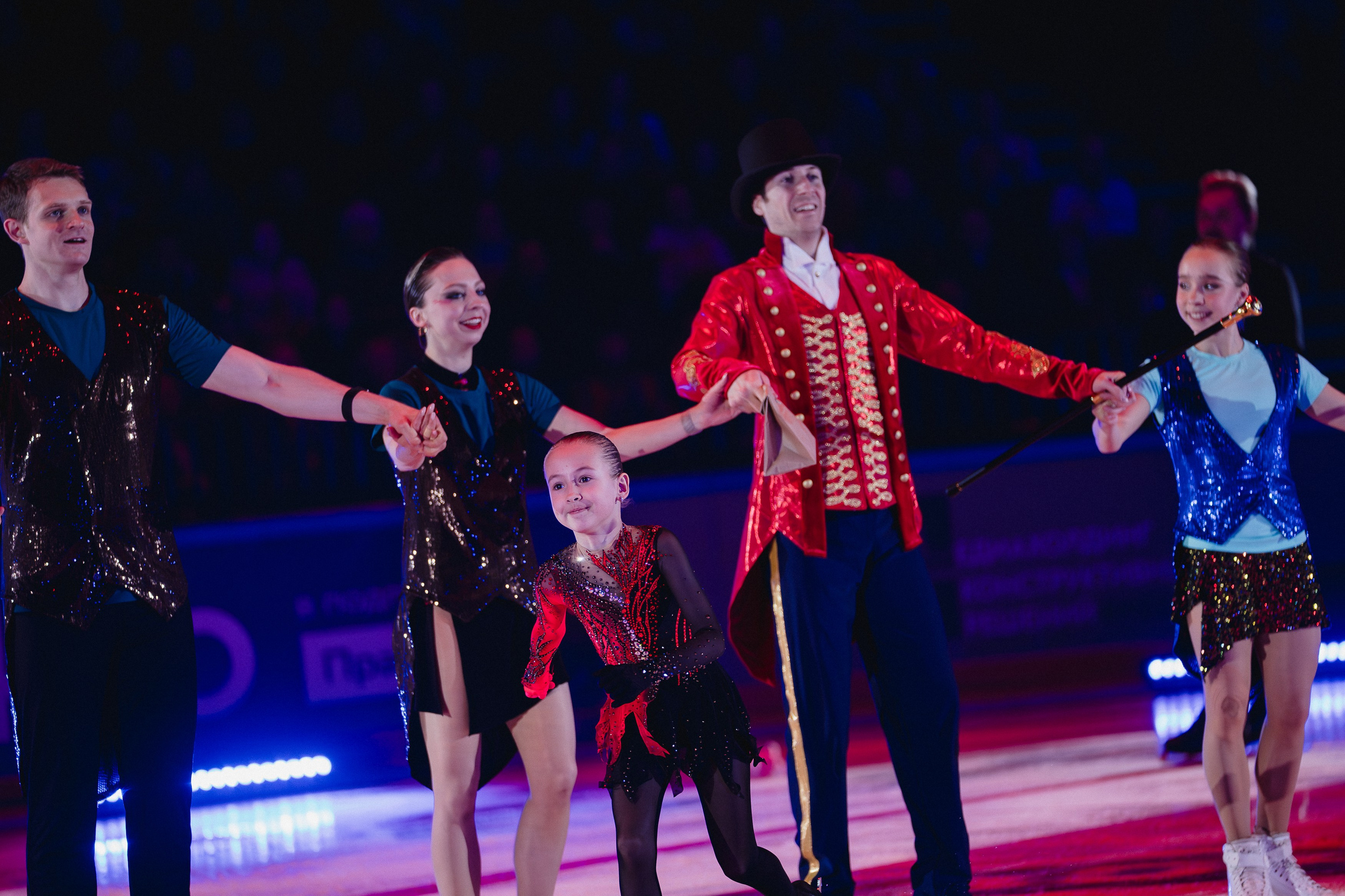 Шоу Этери Тутберидзе в Новосибирске. Воробьева Ксения — Спортивный и танцевальный фотограф Новосибирск