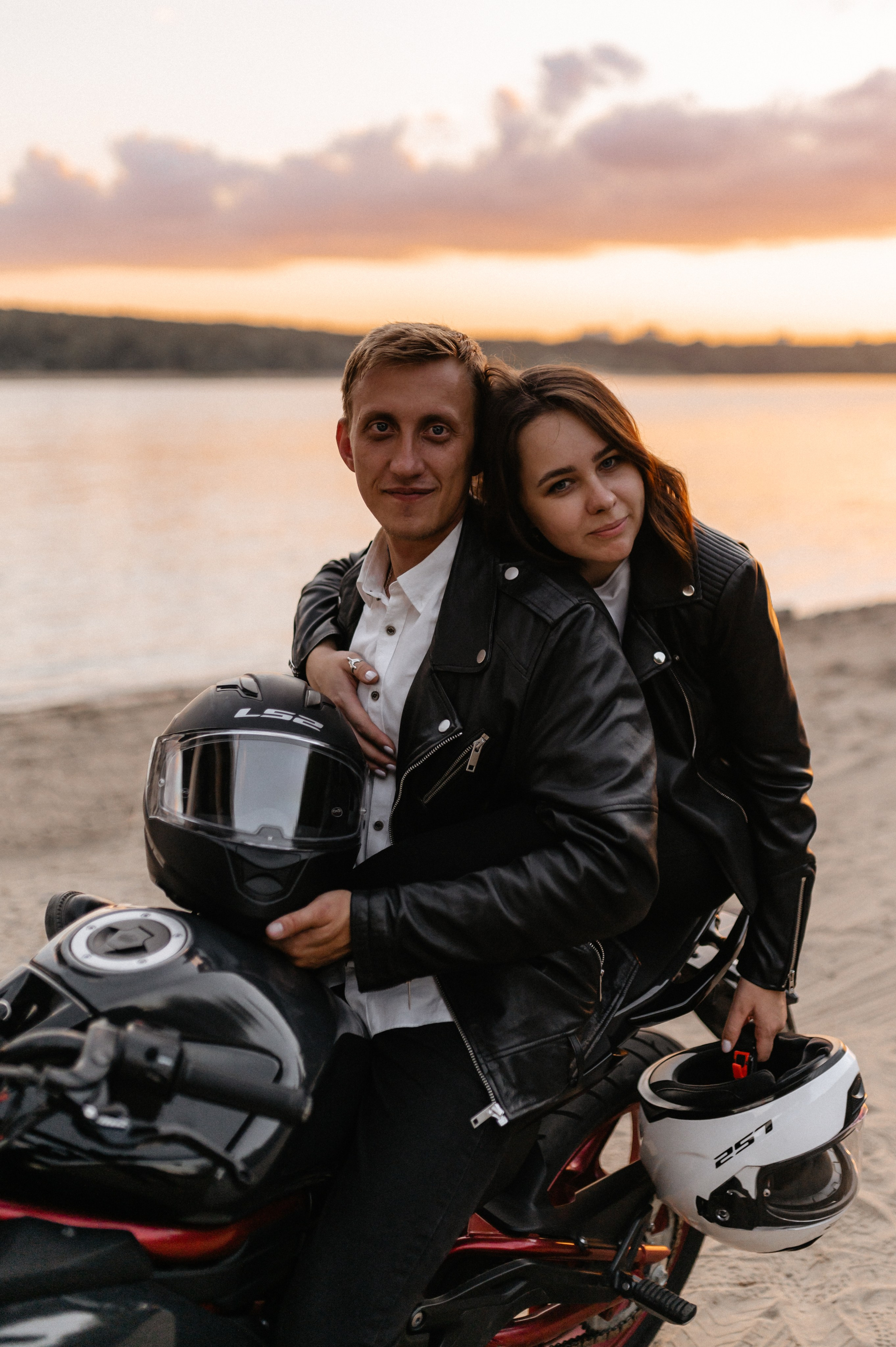 С мотоциклом. Главная