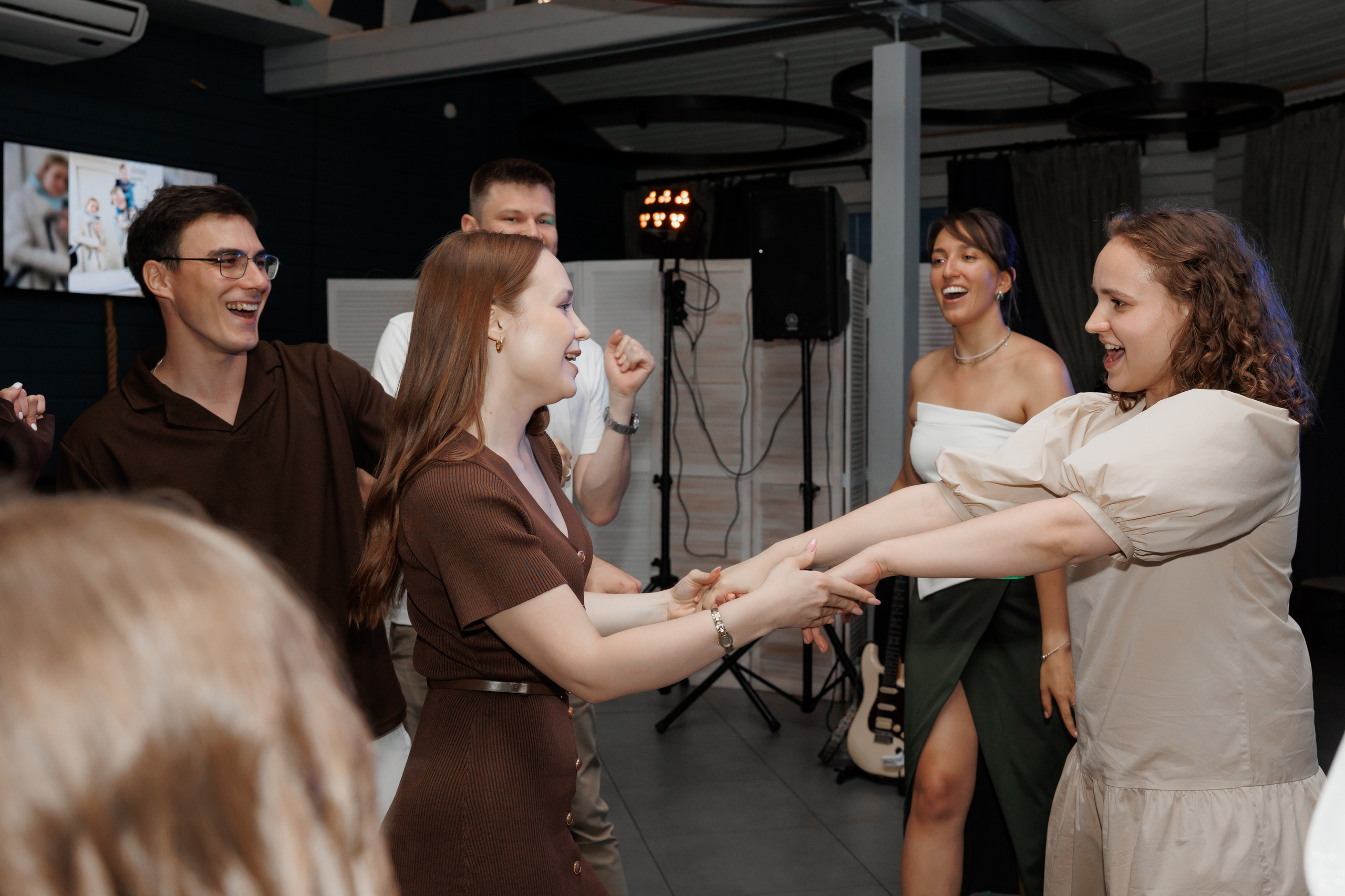 Регистрация в отеле Fish Point, ЗАГС Бутово, прогулка в Остафьево. Свадебный и репортажный фотограф (Москва, Королев и другие)