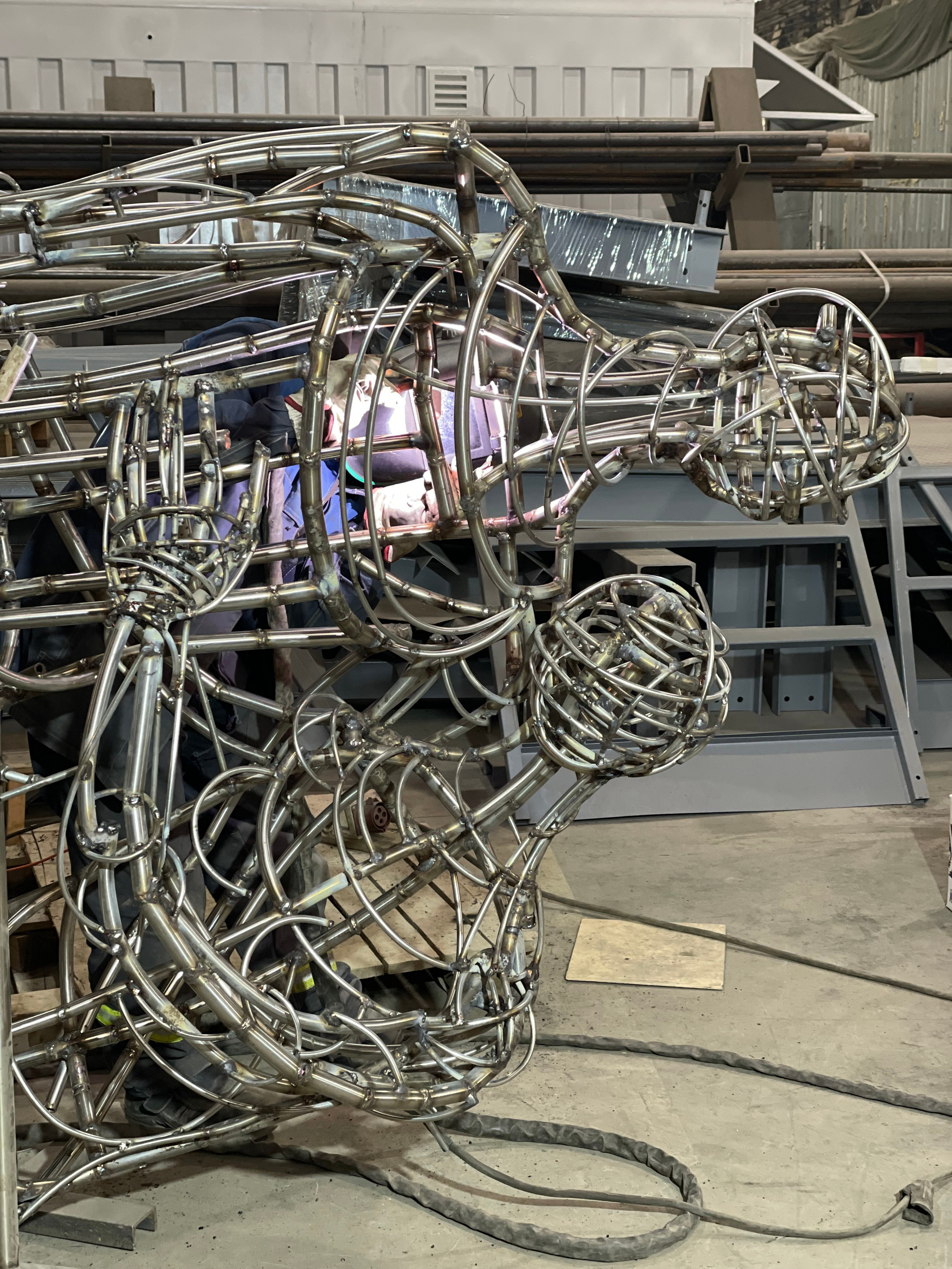 Вдвоем / СПб / Кронштадт / парк «Остров Фортов"/ набережная/ 03.2025. Художник — скульптор Антонина Фатхуллина