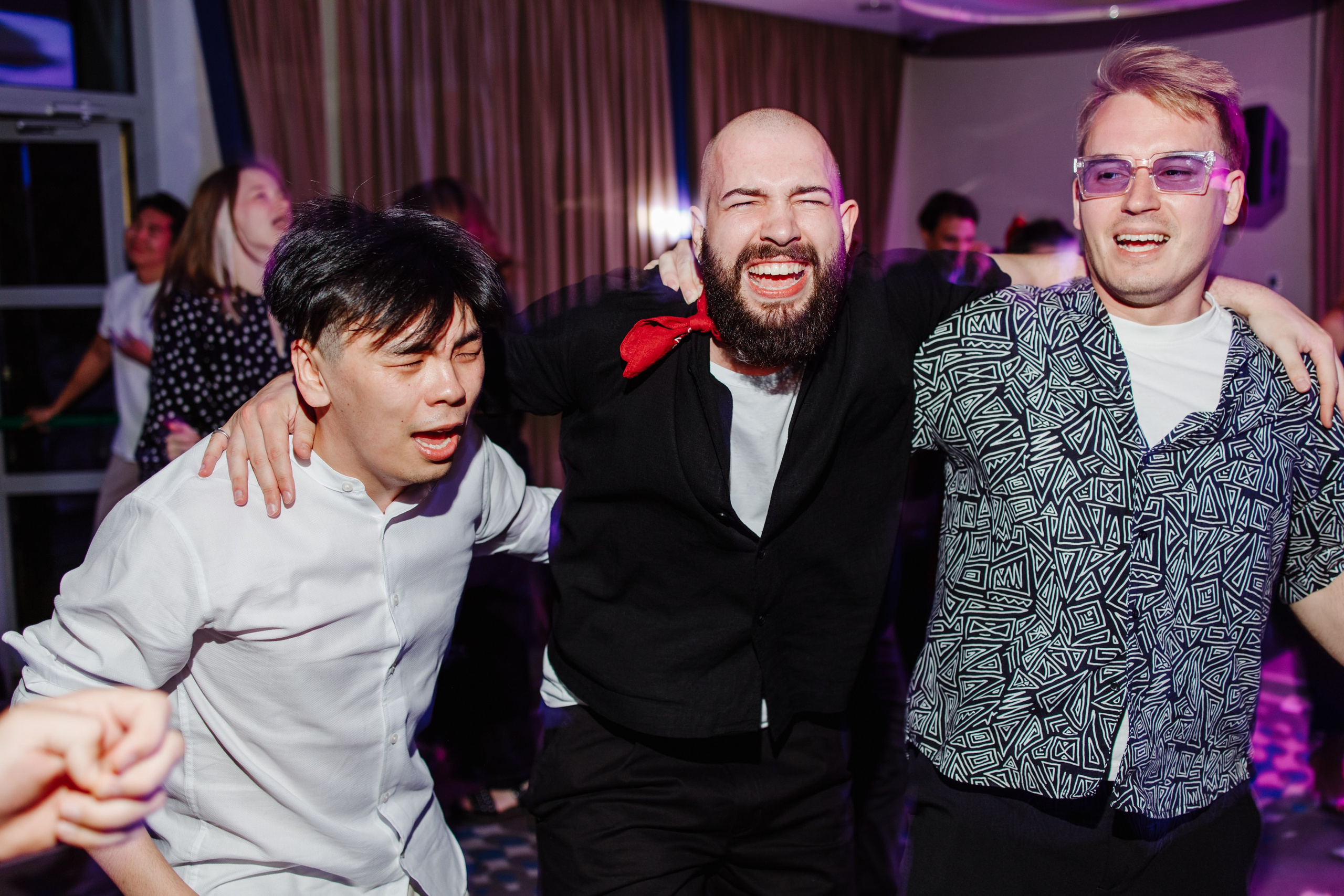 T2 Digital. Свадебный репортажный семейный фотограф