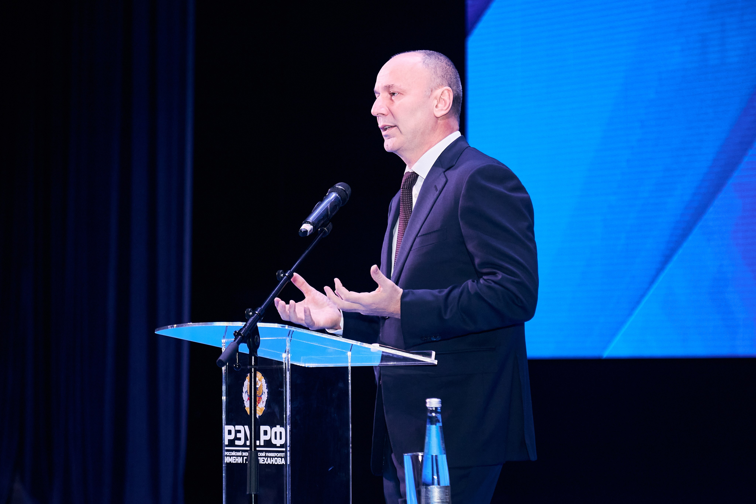 Седьмой профессорский форум. Фотограф Савченко Люба. Москва