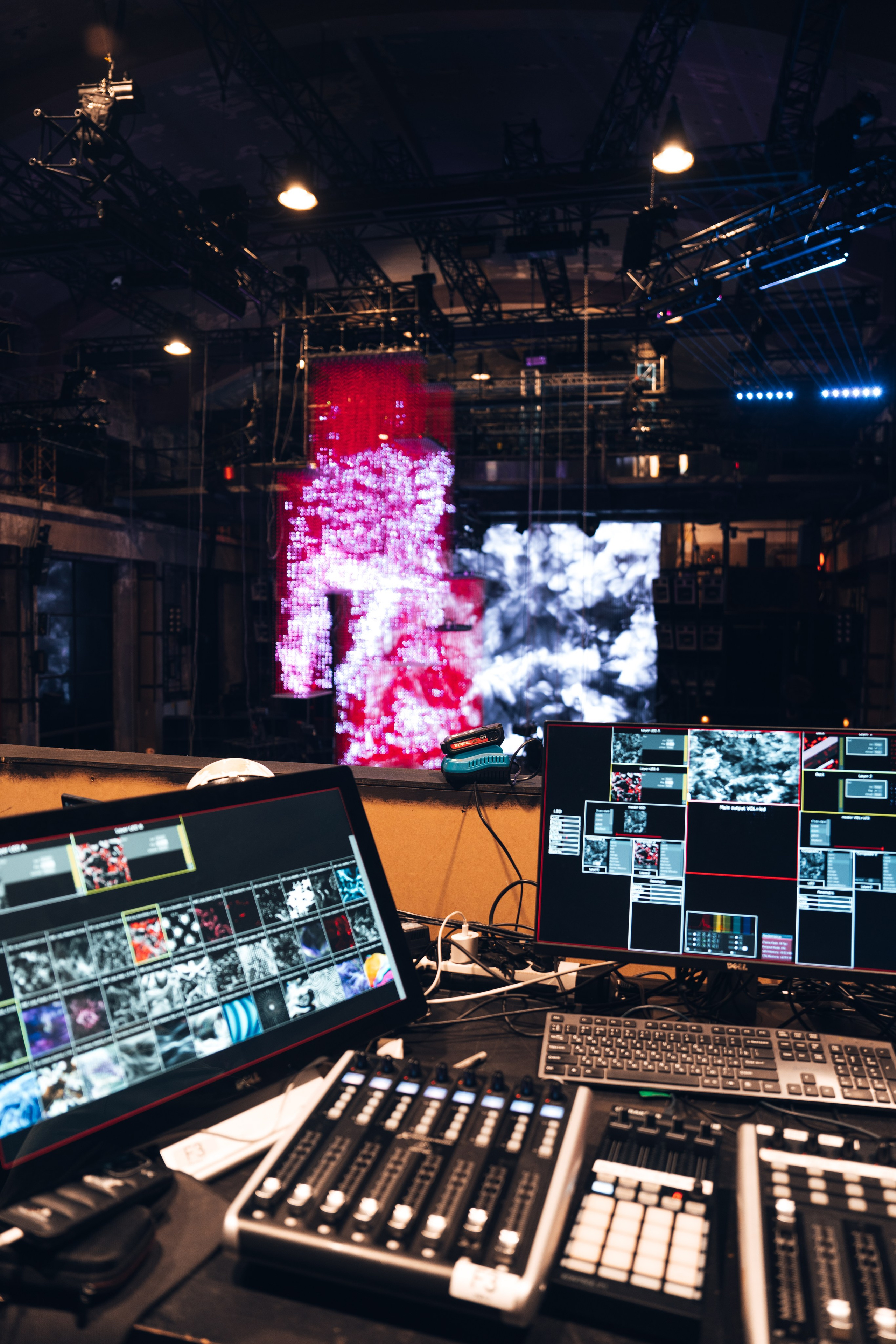 Ø Backstage, SILA SVETA. @tomrus: Рустам Шагиморданов — фотограф