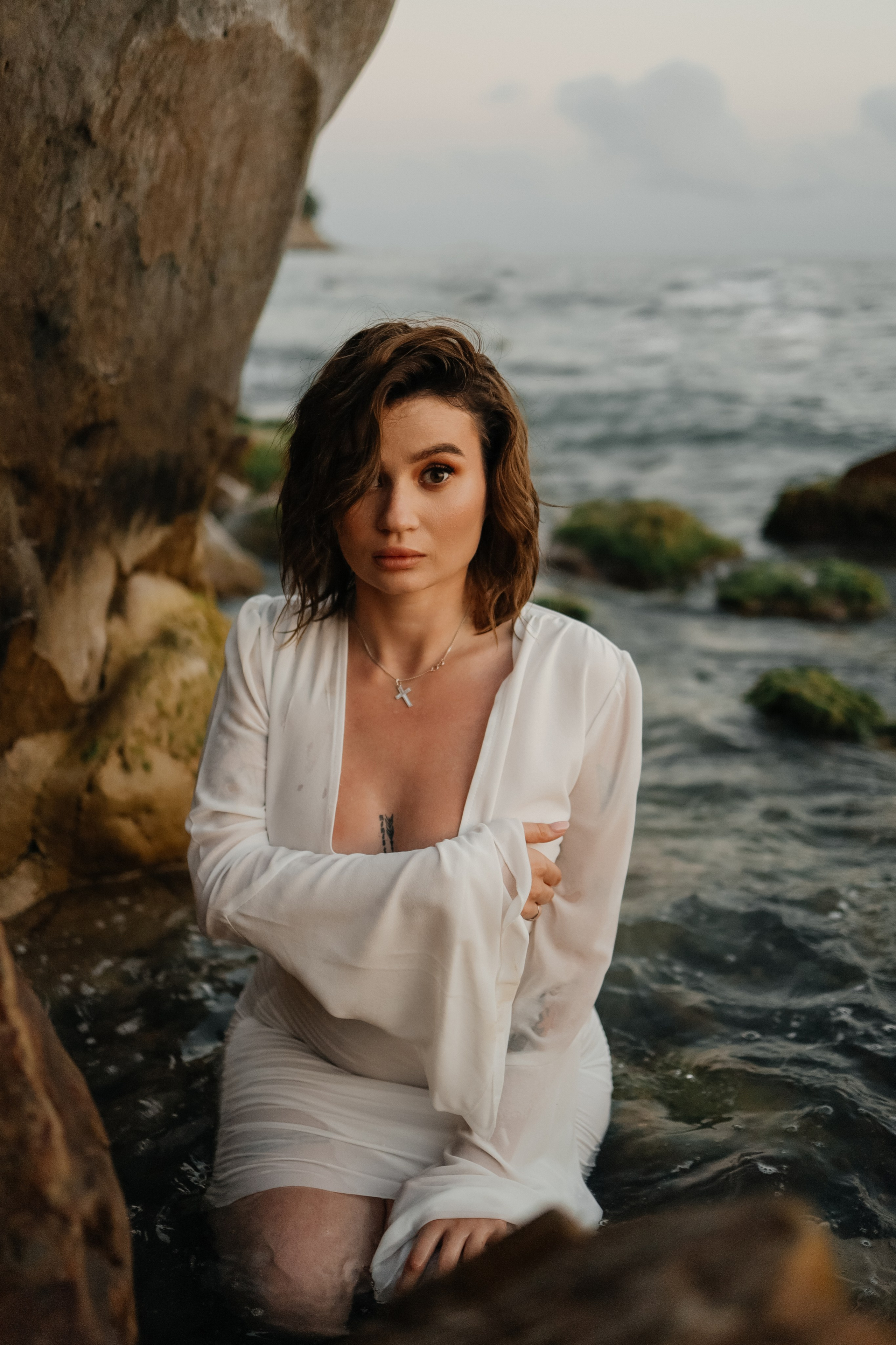 История любви на живописных скалах. Семейный и портретный фотограф в Геленджике Любовь Бодрова