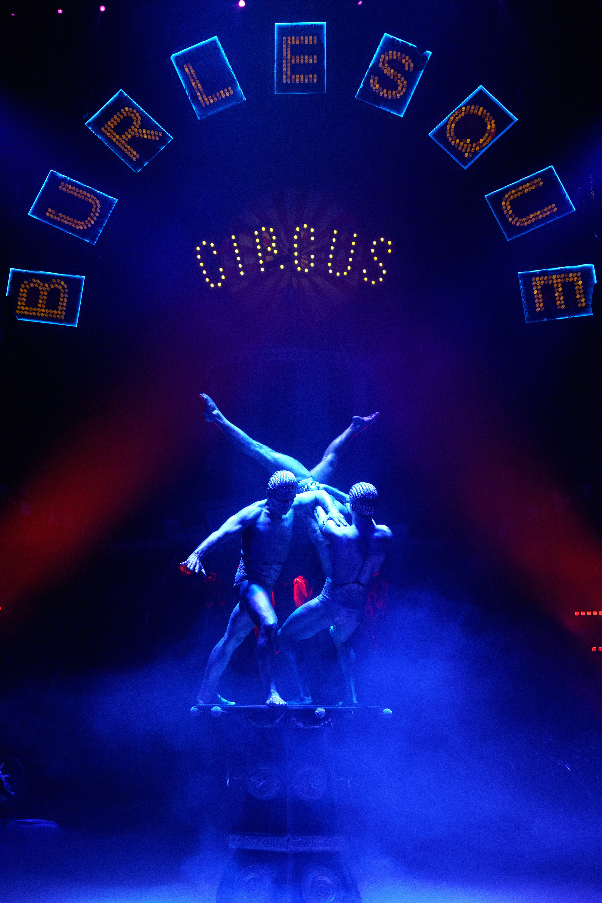 Грандиозный «БУРЛЕСК» Гии Эрадзе ВПЕРВЫЕ в Новосибирском цирке!. Фотомастерская Воробьевых