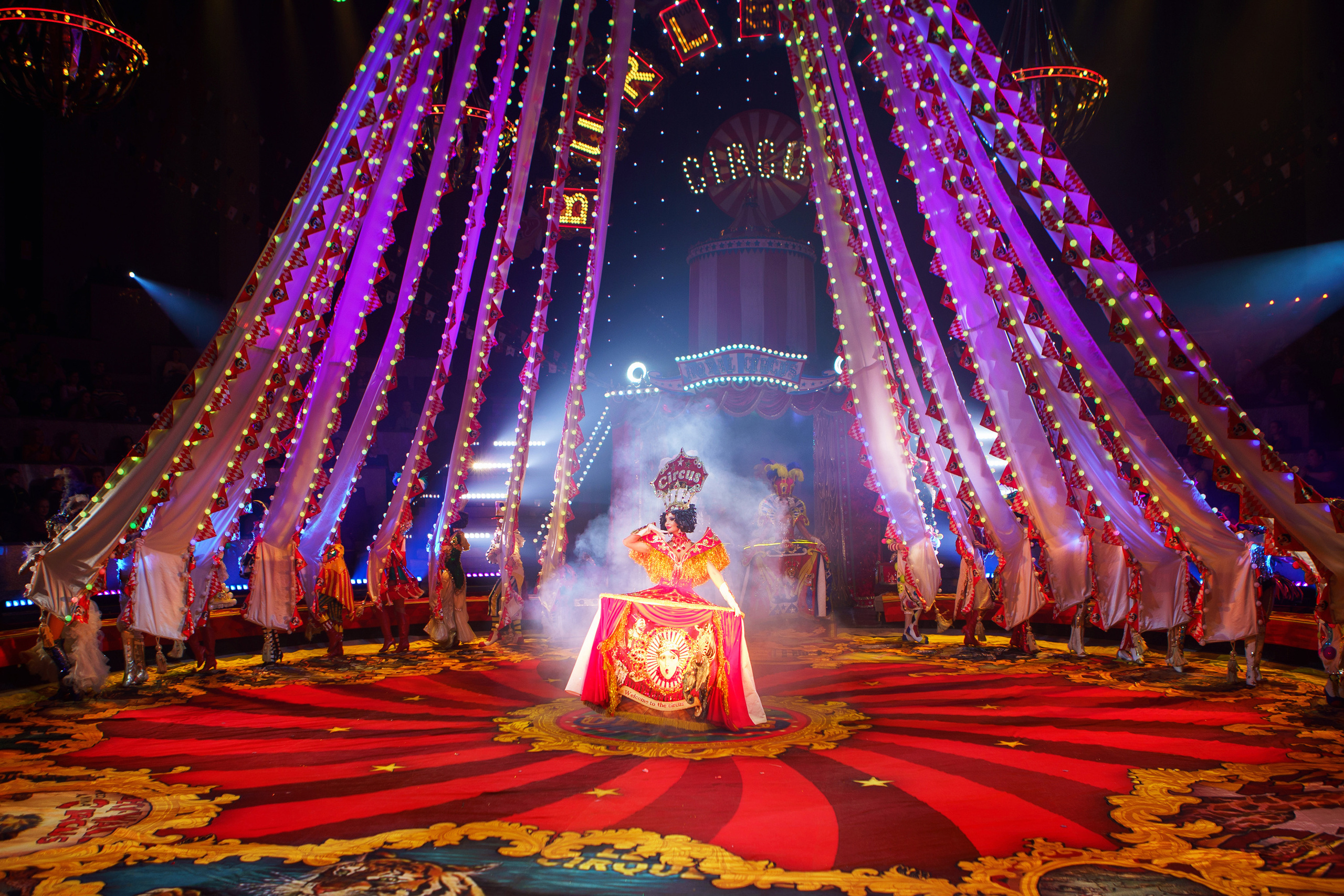 Грандиозный «БУРЛЕСК» Гии Эрадзе ВПЕРВЫЕ в Новосибирском цирке!. Фотомастерская Воробьевых