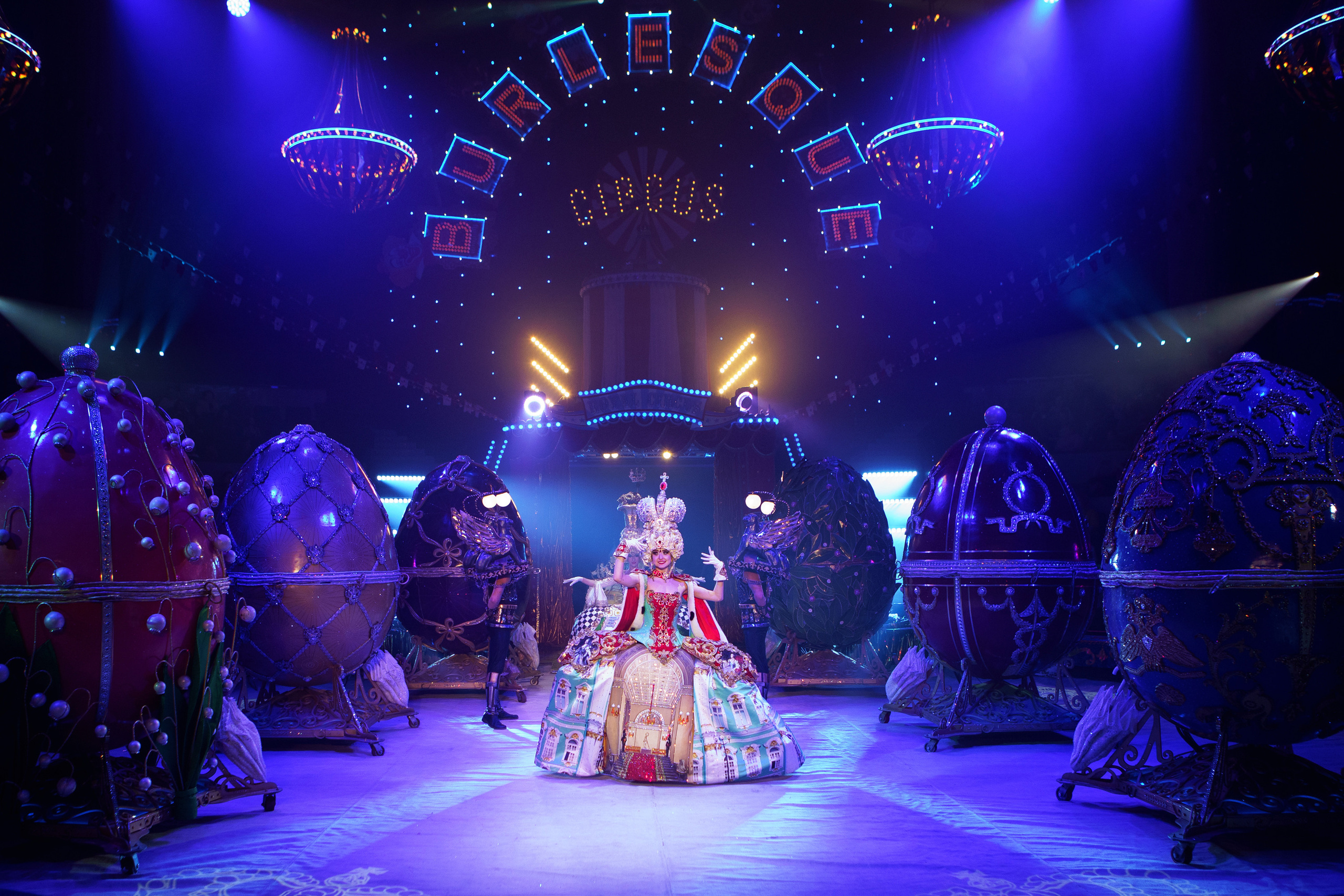 Грандиозный «БУРЛЕСК» Гии Эрадзе ВПЕРВЫЕ в Новосибирском цирке!. Фотомастерская Воробьевых