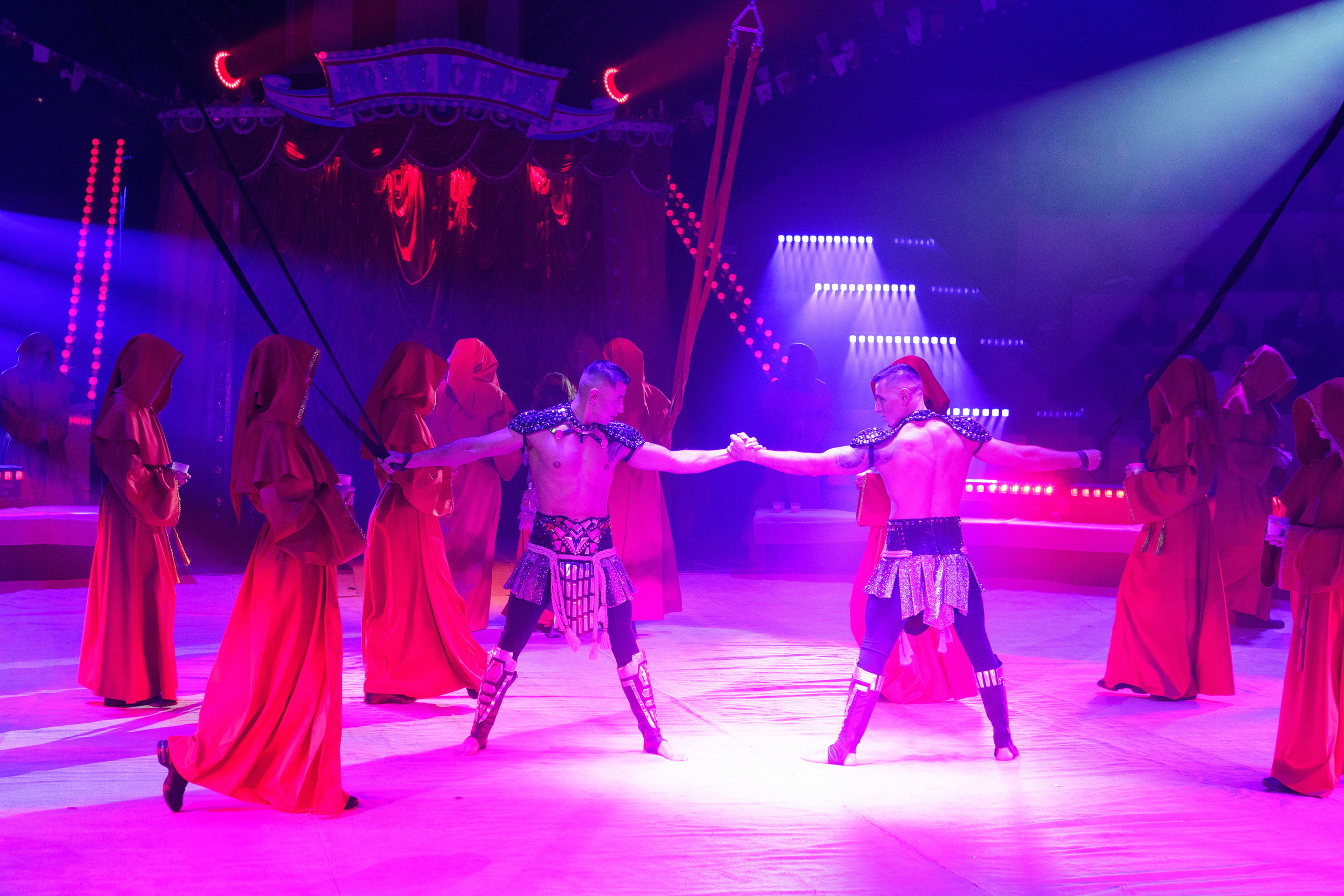 Грандиозный «БУРЛЕСК» Гии Эрадзе ВПЕРВЫЕ в Новосибирском цирке!. Фотомастерская Воробьевых