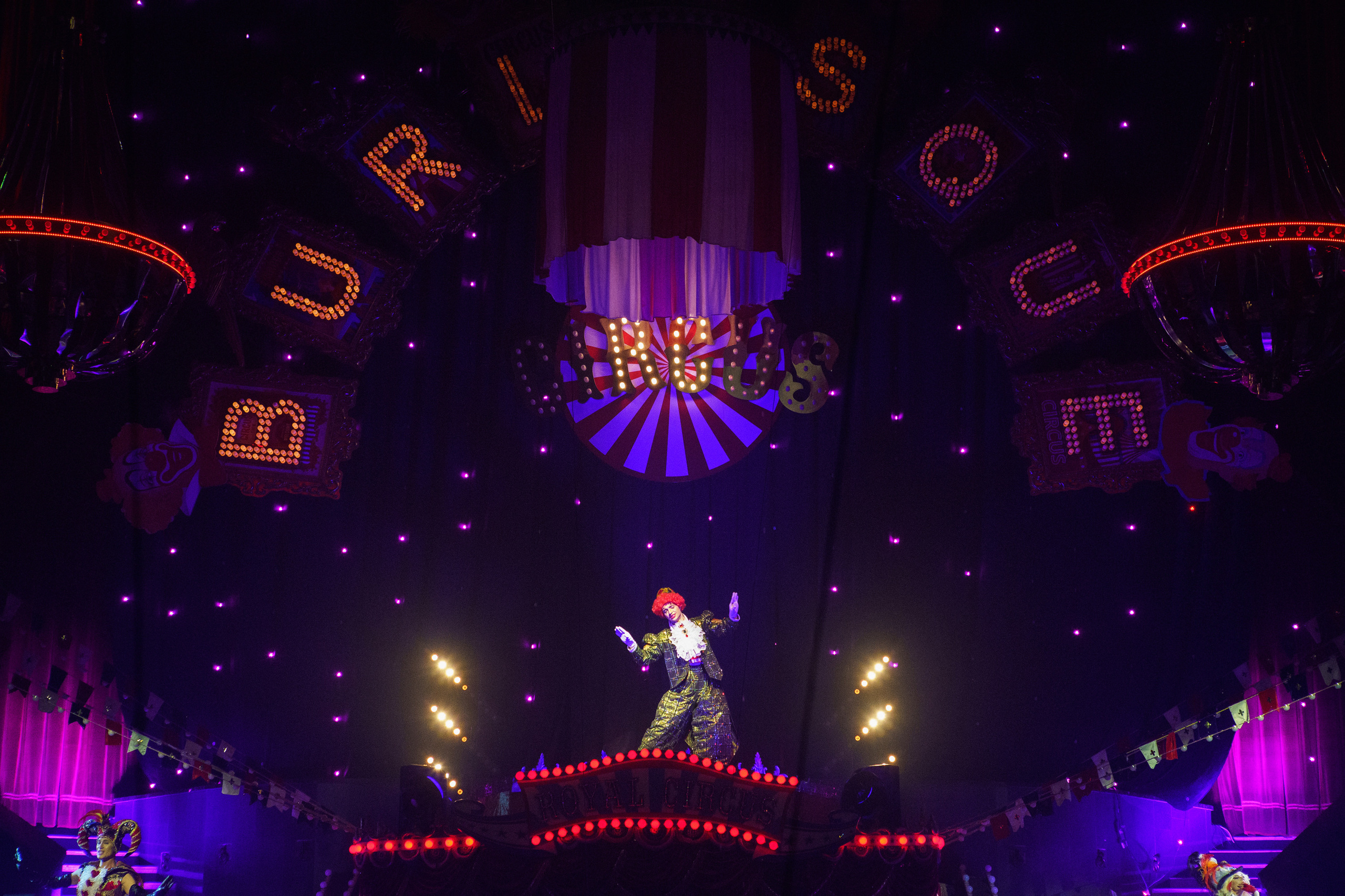 Грандиозный «БУРЛЕСК» Гии Эрадзе ВПЕРВЫЕ в Новосибирском цирке!. Фотомастерская Воробьевых