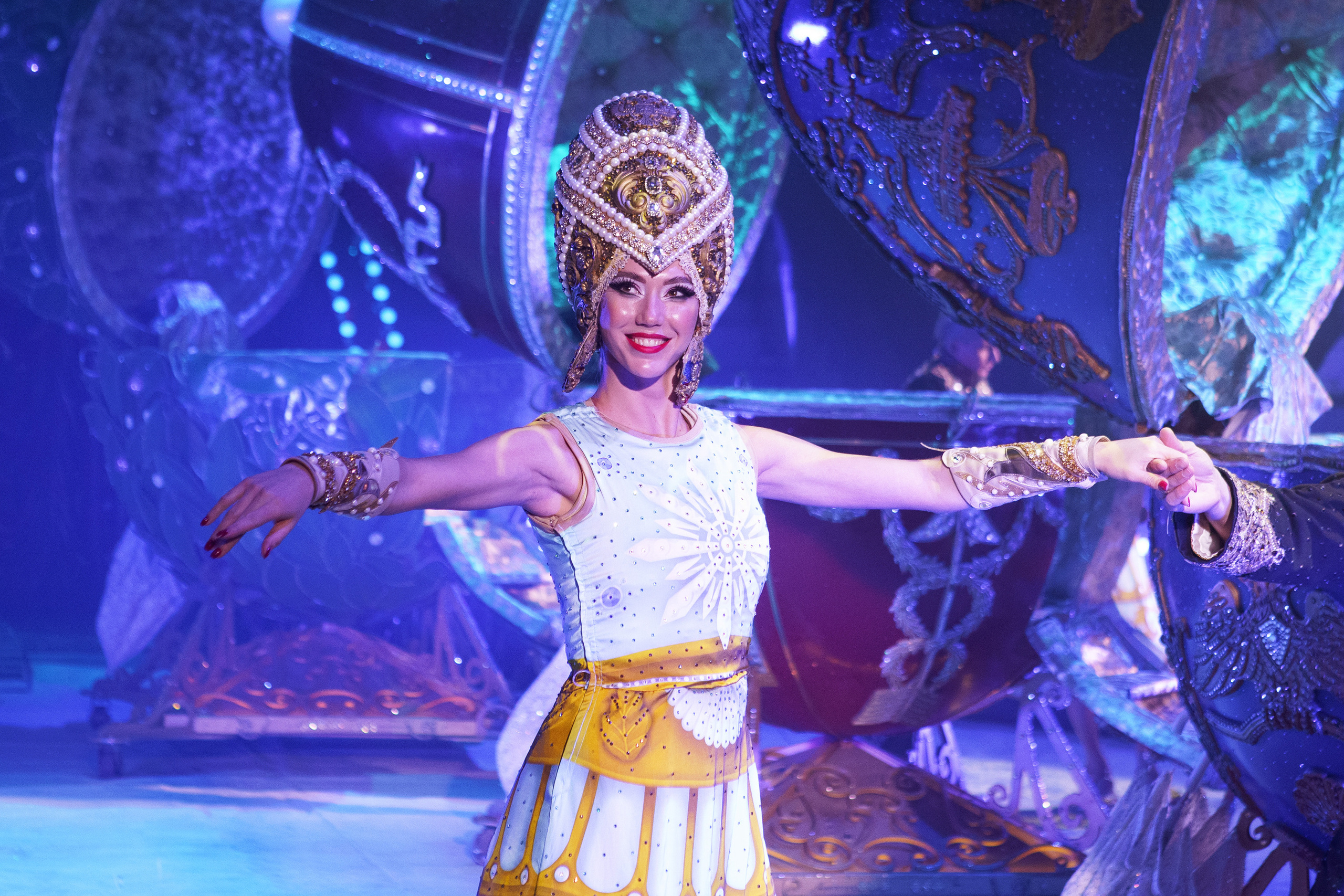 Грандиозный «БУРЛЕСК» Гии Эрадзе ВПЕРВЫЕ в Новосибирском цирке!. Фотомастерская Воробьевых