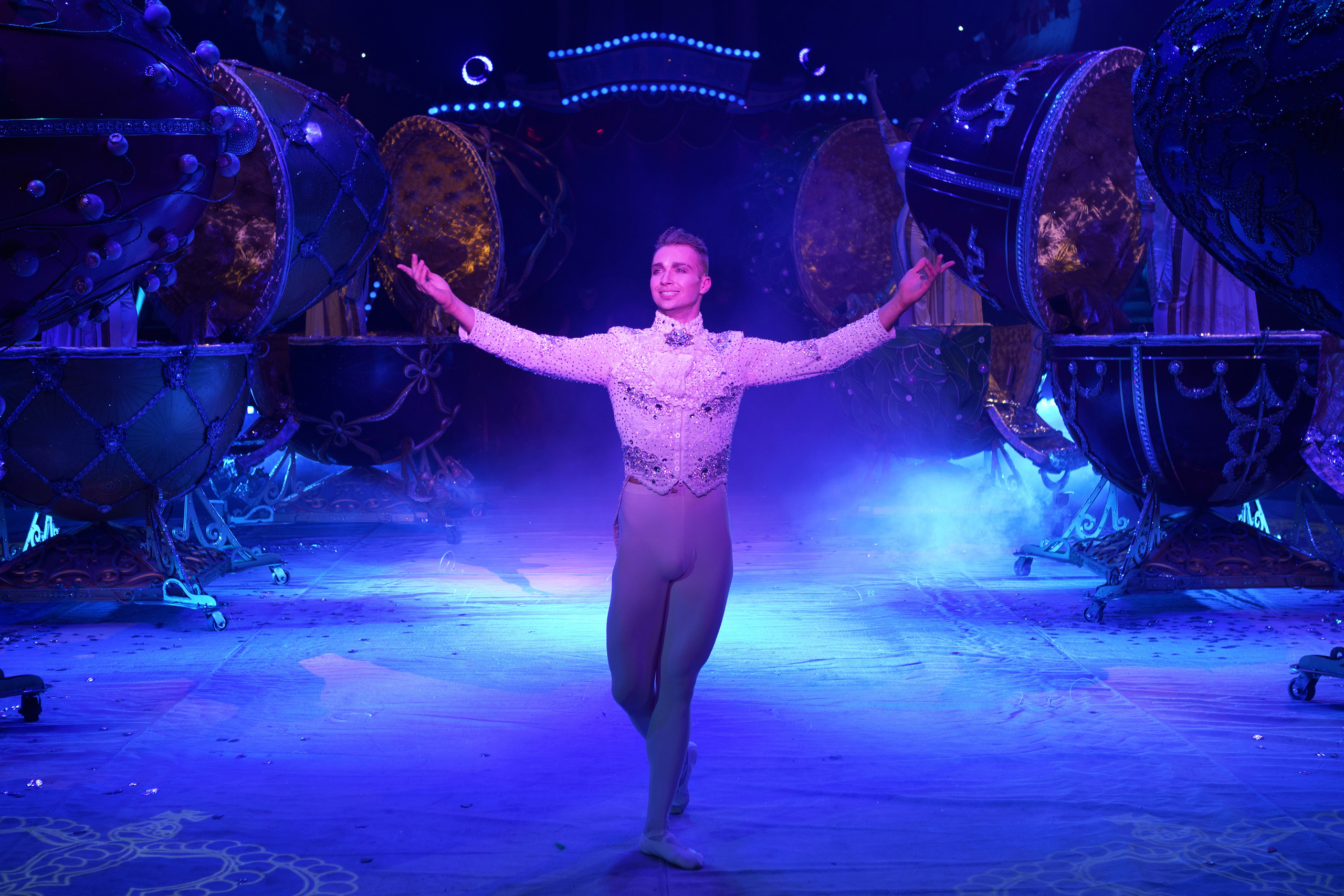 Грандиозный «БУРЛЕСК» Гии Эрадзе ВПЕРВЫЕ в Новосибирском цирке!. Фотомастерская Воробьевых