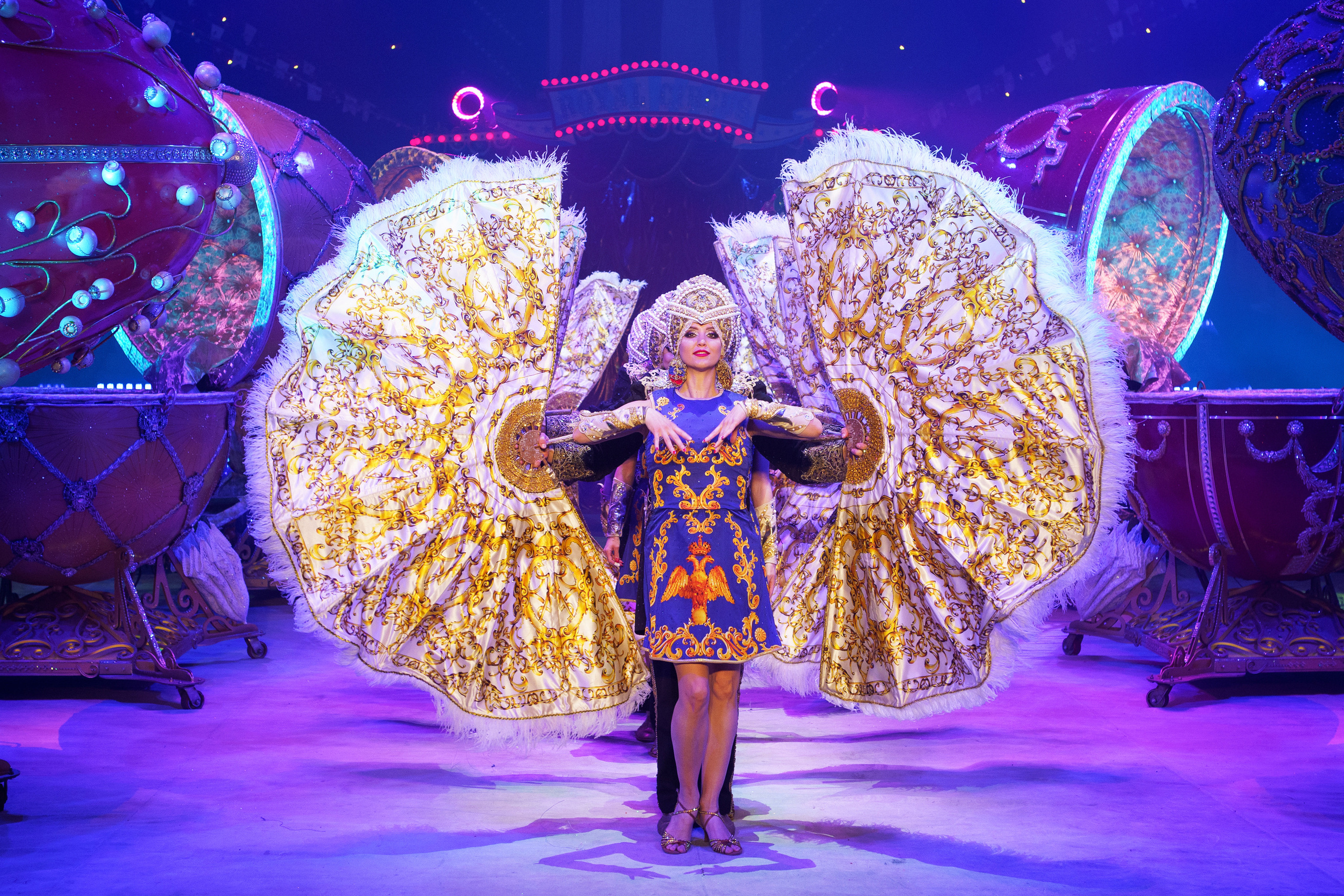 Грандиозный «БУРЛЕСК» Гии Эрадзе ВПЕРВЫЕ в Новосибирском цирке!. Фотомастерская Воробьевых