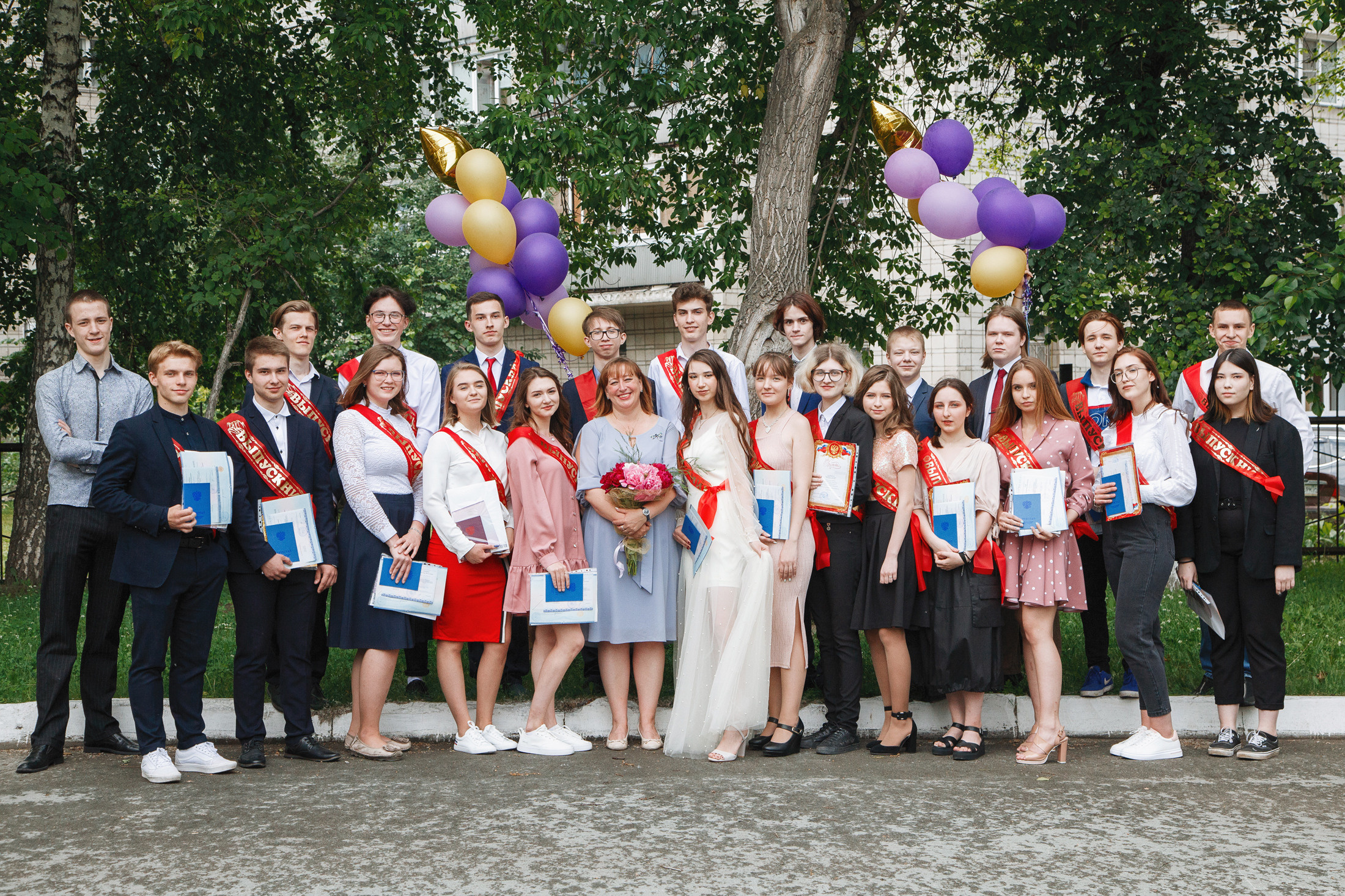 Последний звонок и выпускной в школе. Фотомастерская Воробьевых