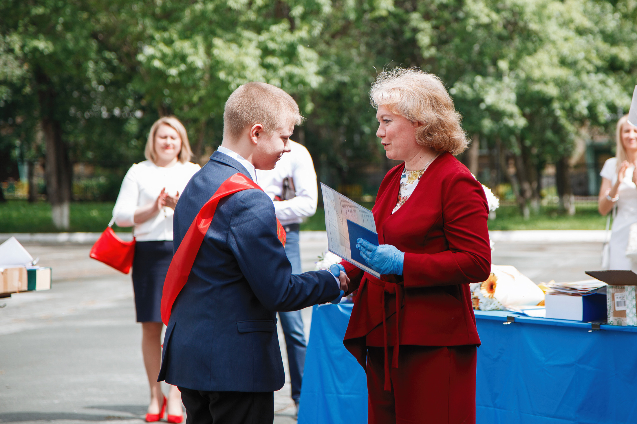 Последний звонок и выпускной в школе. Фотомастерская Воробьевых