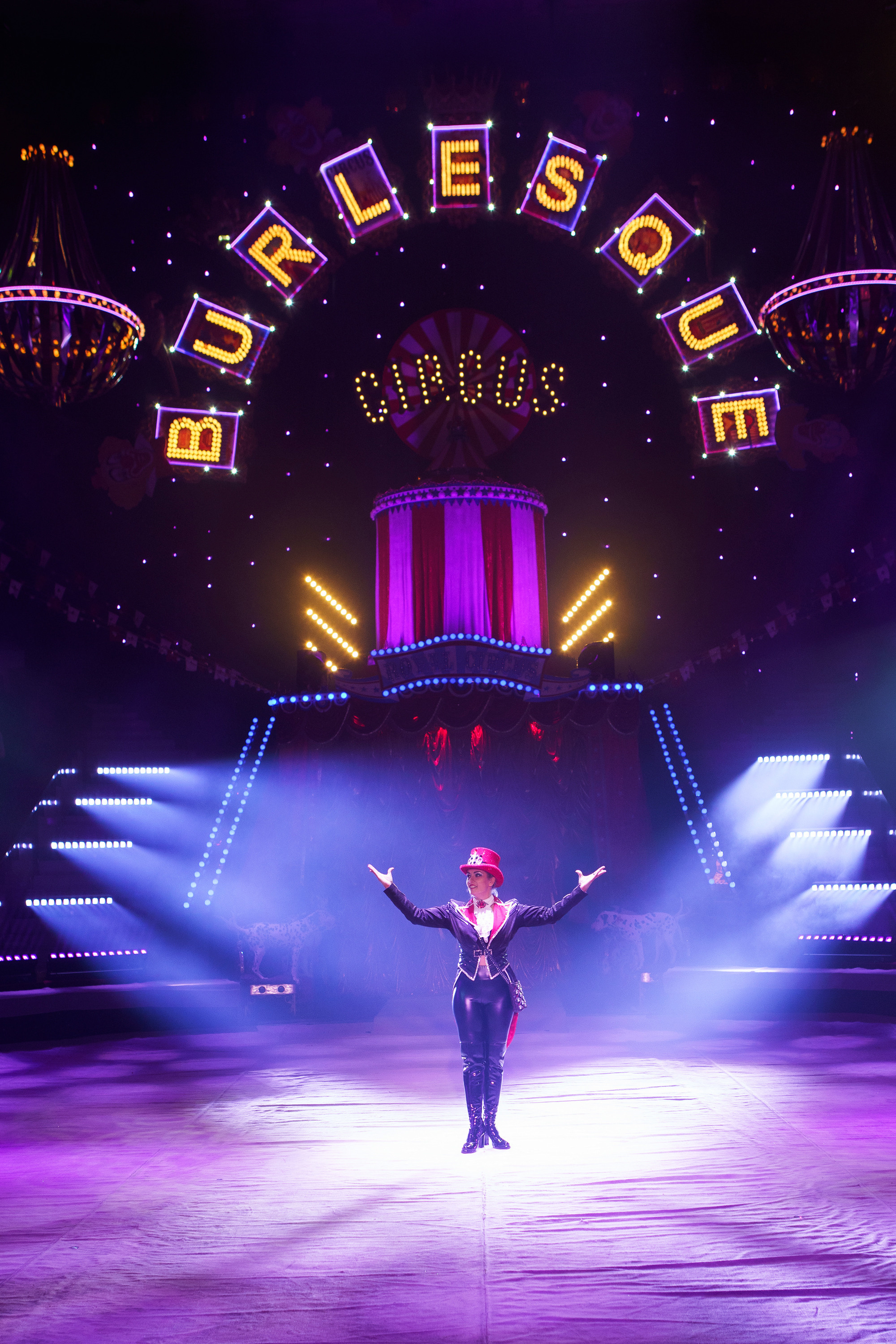 Грандиозный «БУРЛЕСК» Гии Эрадзе ВПЕРВЫЕ в Новосибирском цирке!. Фотомастерская Воробьевых