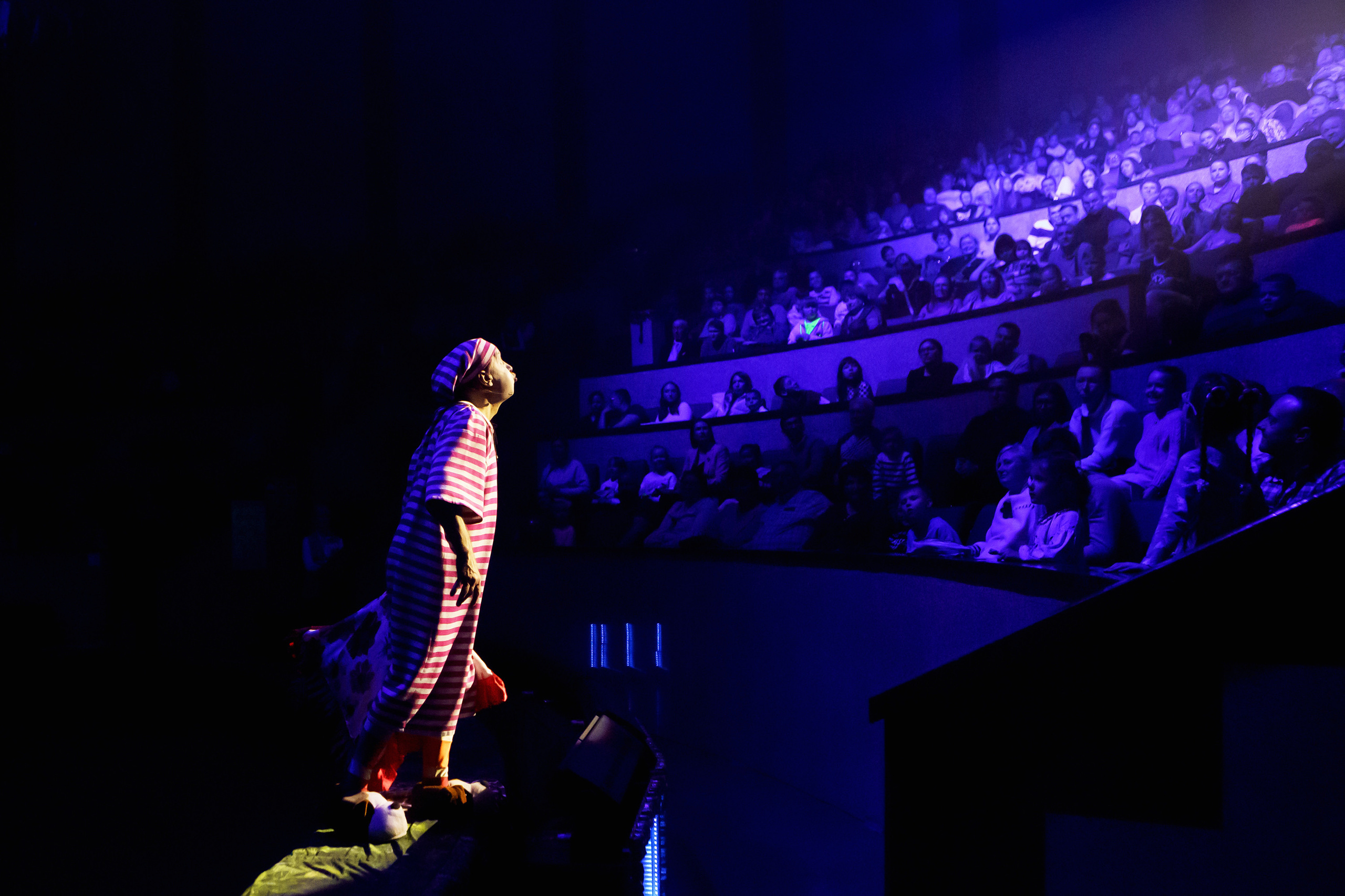 Грандиозный «БУРЛЕСК» Гии Эрадзе ВПЕРВЫЕ в Новосибирском цирке!. Фотомастерская Воробьевых