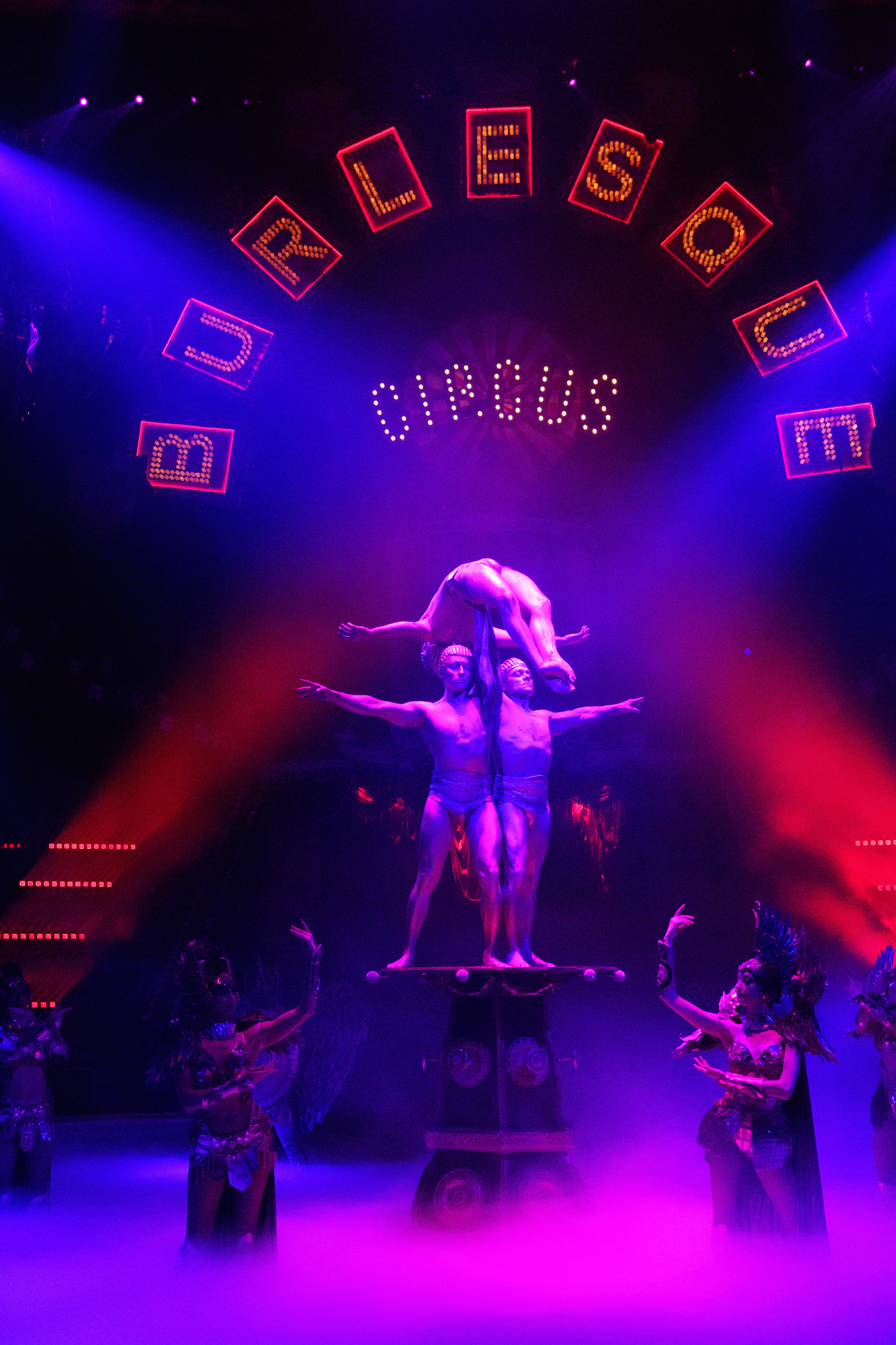 Грандиозный «БУРЛЕСК» Гии Эрадзе ВПЕРВЫЕ в Новосибирском цирке!. Фотомастерская Воробьевых