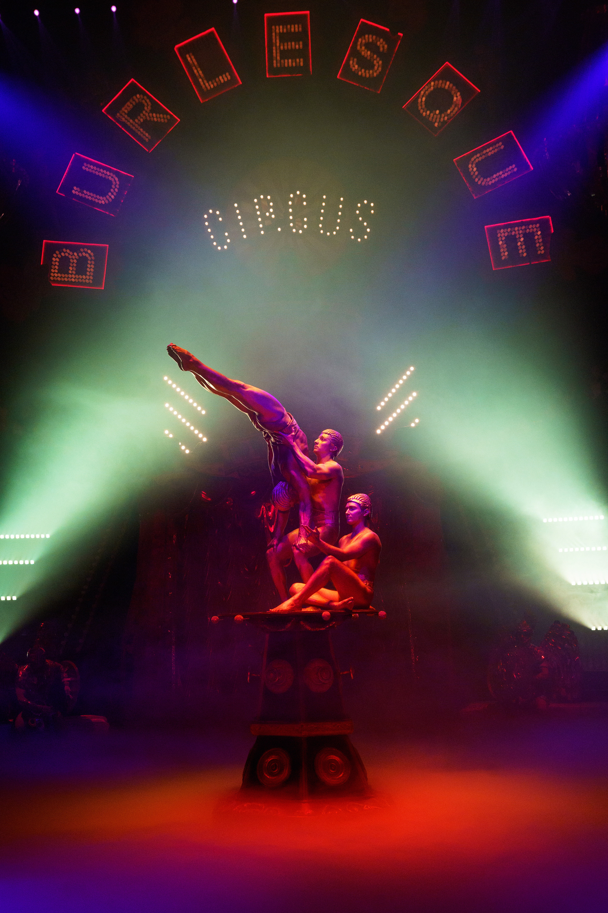 Грандиозный «БУРЛЕСК» Гии Эрадзе ВПЕРВЫЕ в Новосибирском цирке!. Фотомастерская Воробьевых