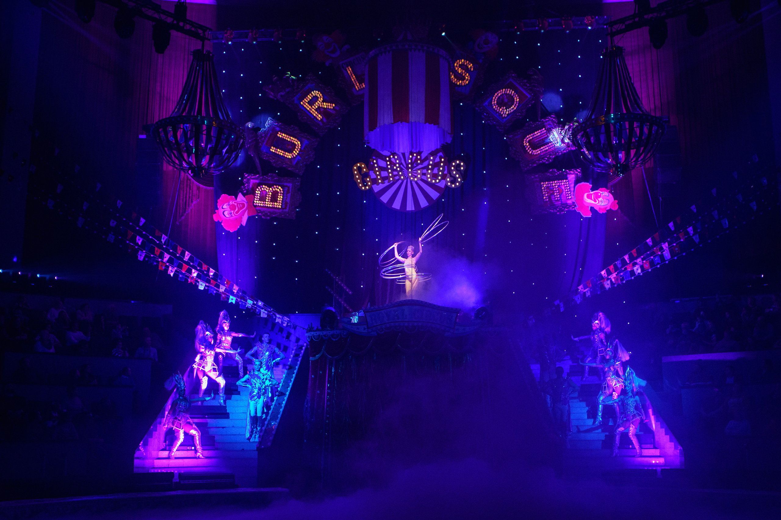 Грандиозный «БУРЛЕСК» Гии Эрадзе ВПЕРВЫЕ в Новосибирском цирке!. Фотомастерская Воробьевых