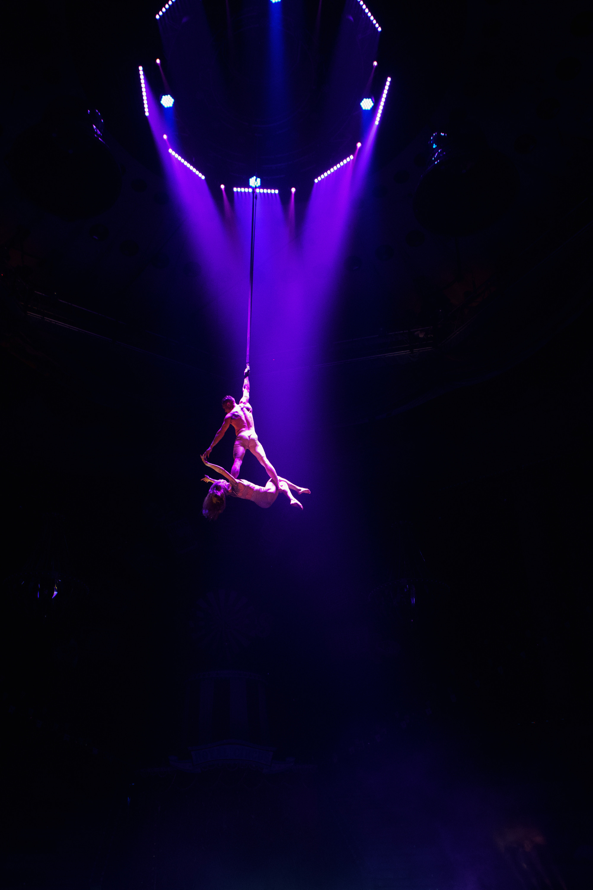 Грандиозный «БУРЛЕСК» Гии Эрадзе ВПЕРВЫЕ в Новосибирском цирке!. Фотомастерская Воробьевых