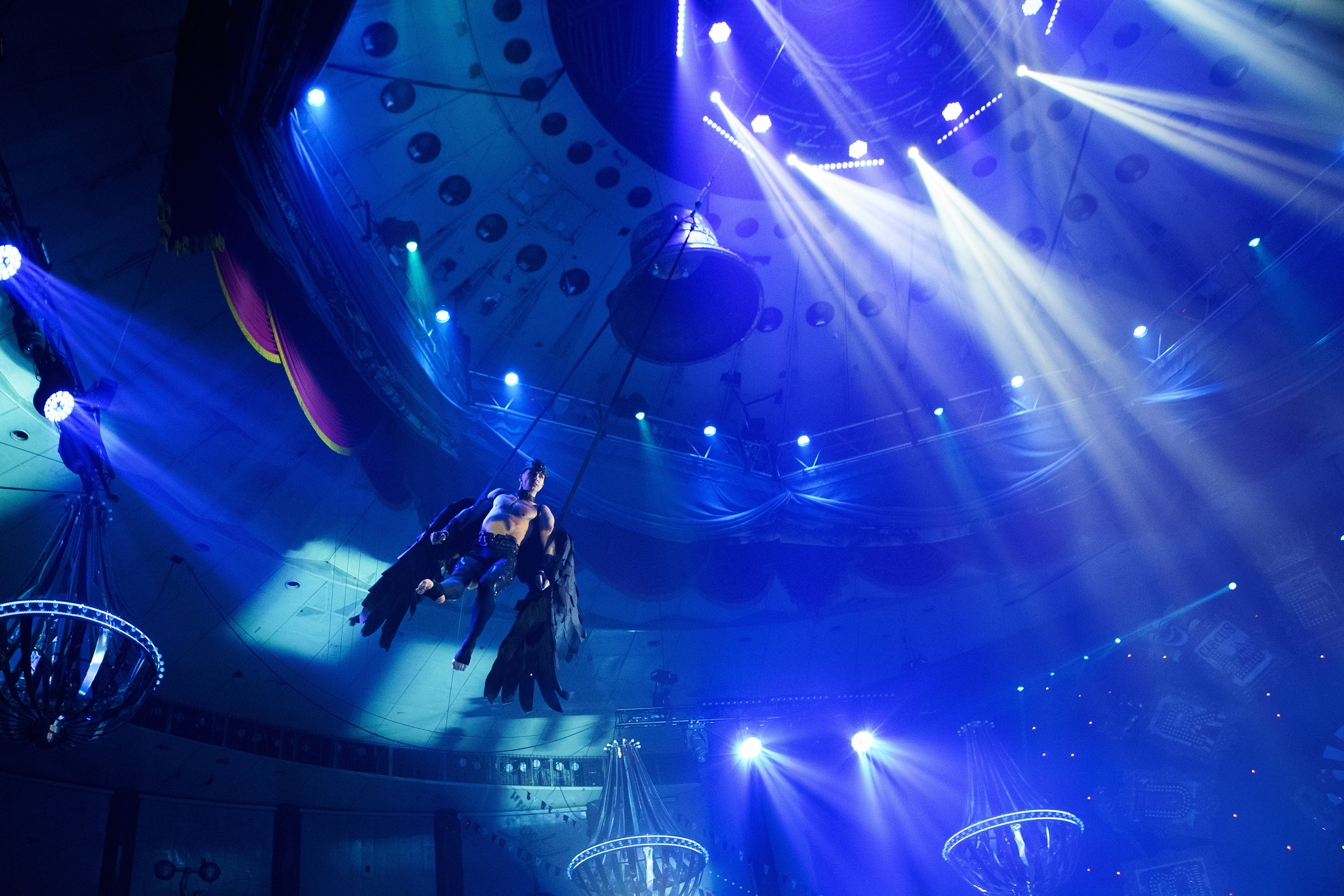 Грандиозный «БУРЛЕСК» Гии Эрадзе ВПЕРВЫЕ в Новосибирском цирке!. Фотомастерская Воробьевых