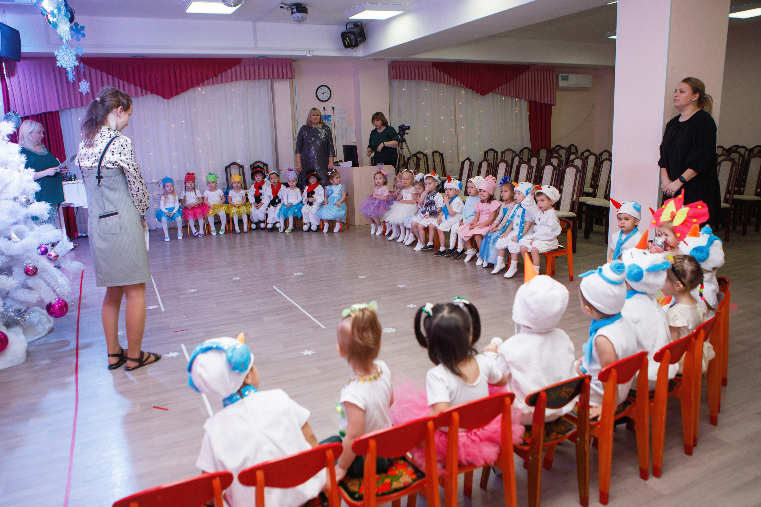 Новогодний утренник в детском саду. Фотомастерская Воробьевых