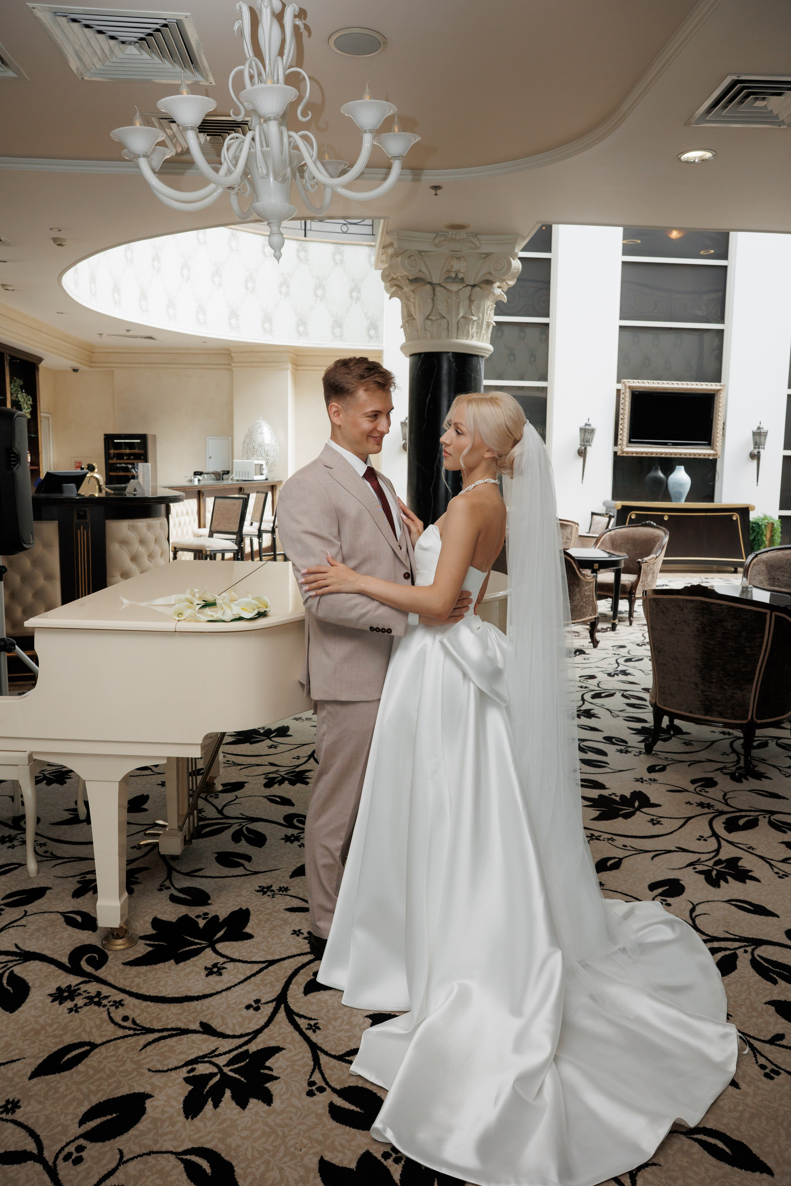 Отель «Милан», Шипиловский ЗАГС, прогулка в парке Царицыно. Свадебный и репортажный фотограф (Москва, Королев и другие)