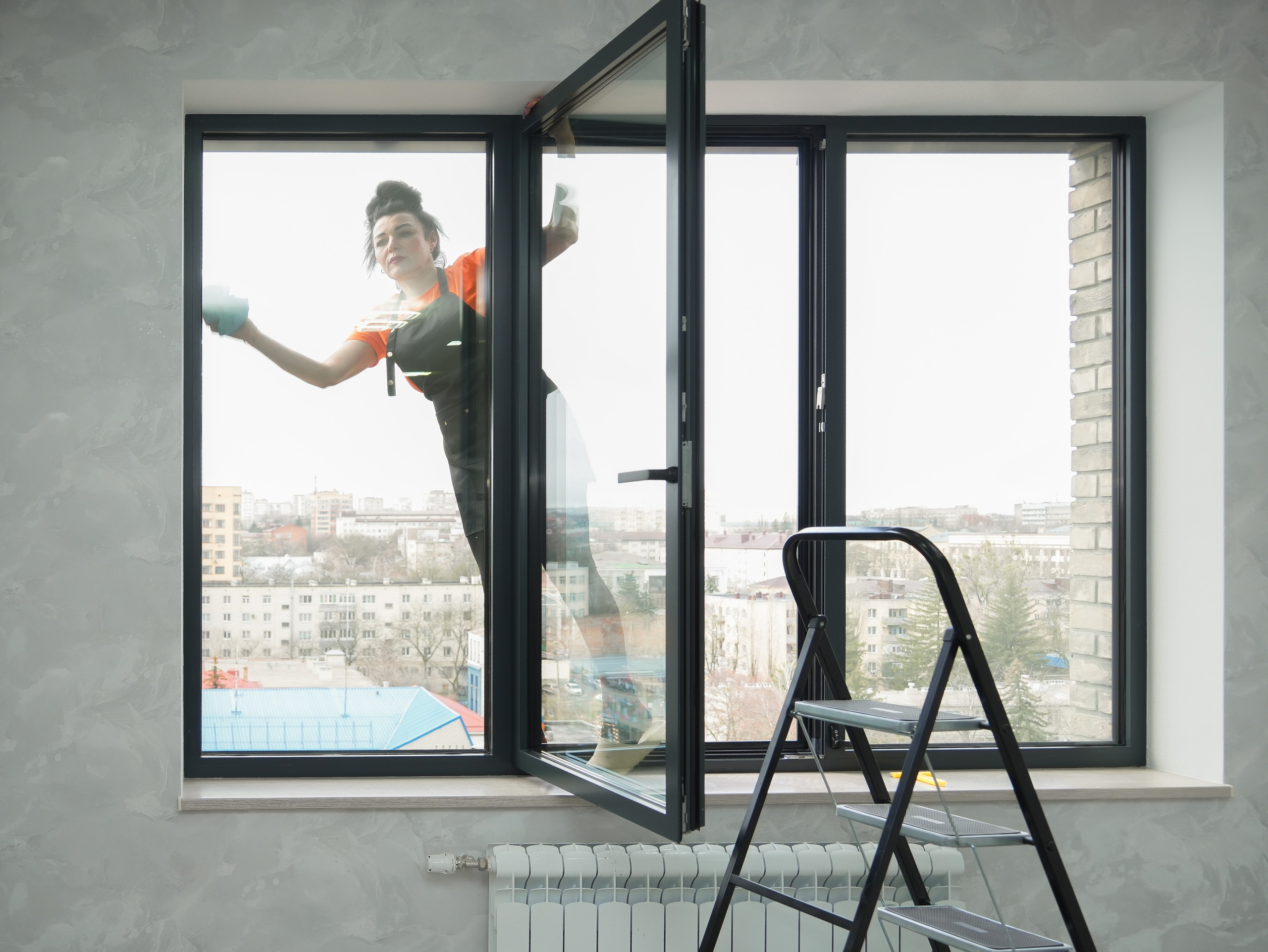 Мытьё окон — Чистота без разводов и следов. г. Ставрополь. Клининговая компания «Апельсин» Ставрополь