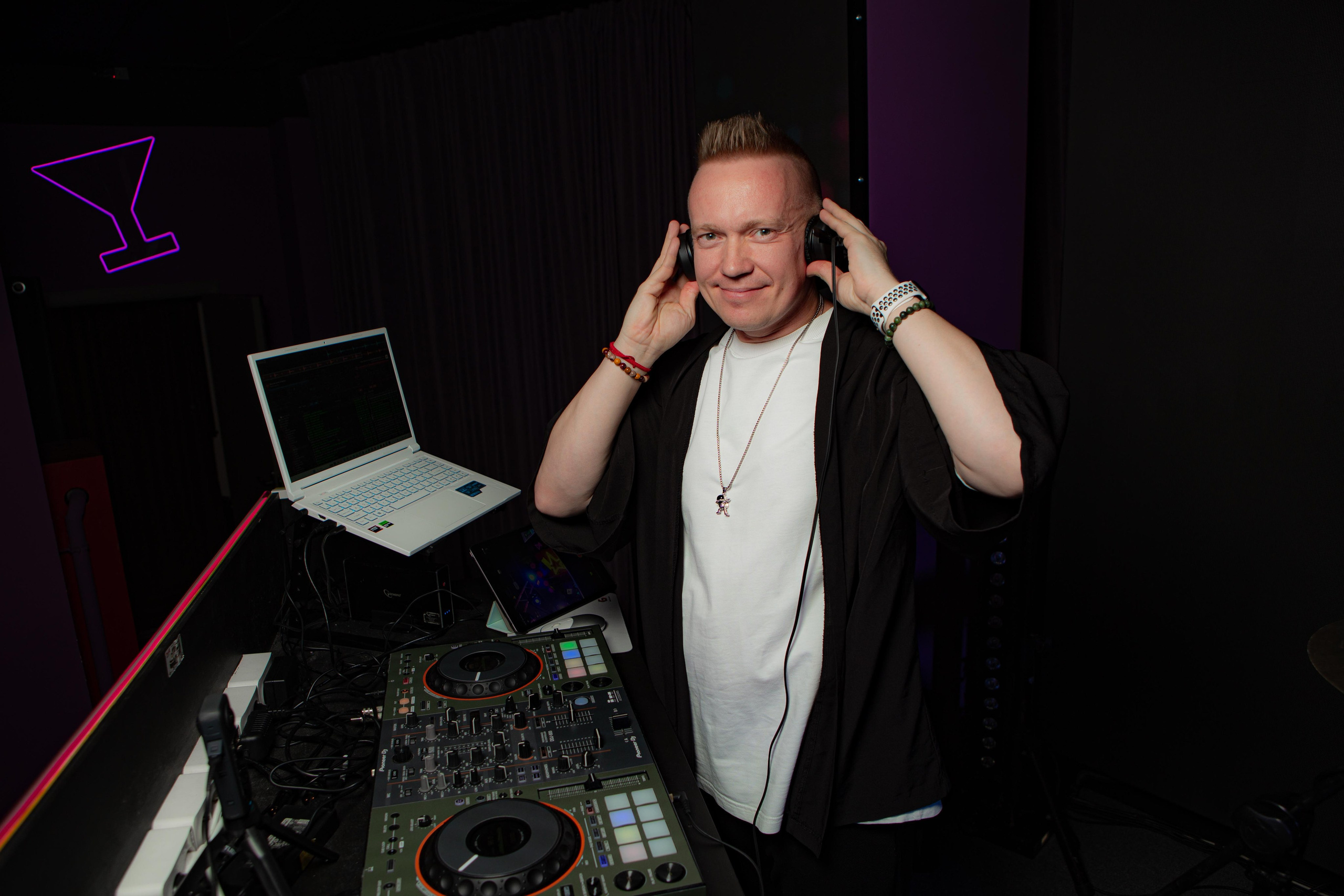 БАРЫ/КЛУБЫ. ДИНИСЛАМ ГАЛЕЕВ | ФОТОГРАФ | МОСКВА