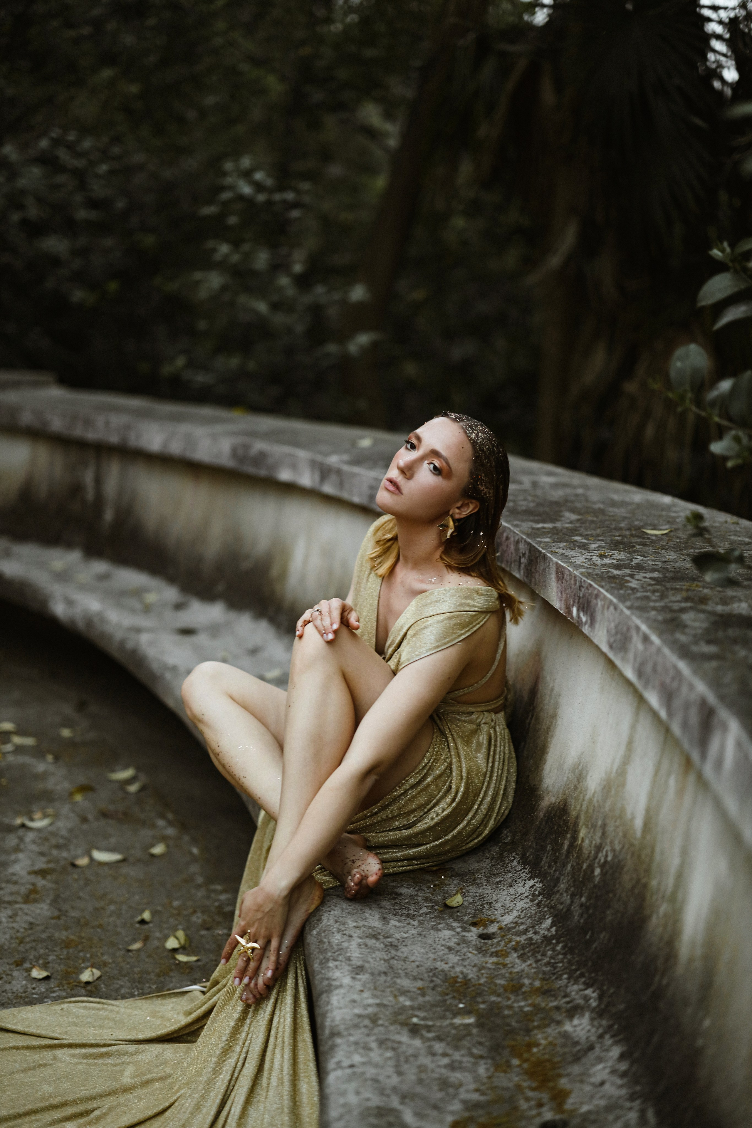 Фотосессия в заброшенном здании для Софии, Сухум, Абхазия. Свадебный и семейный фотограф в Абхазии Жанна Соснина