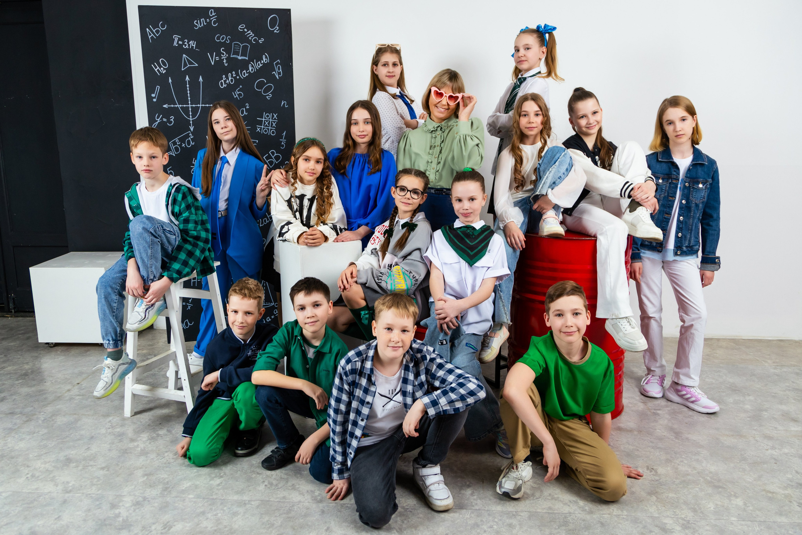 Выпускные фотосессии. Детский школьный фотограф в Кемерово Зиновьева Екатерина