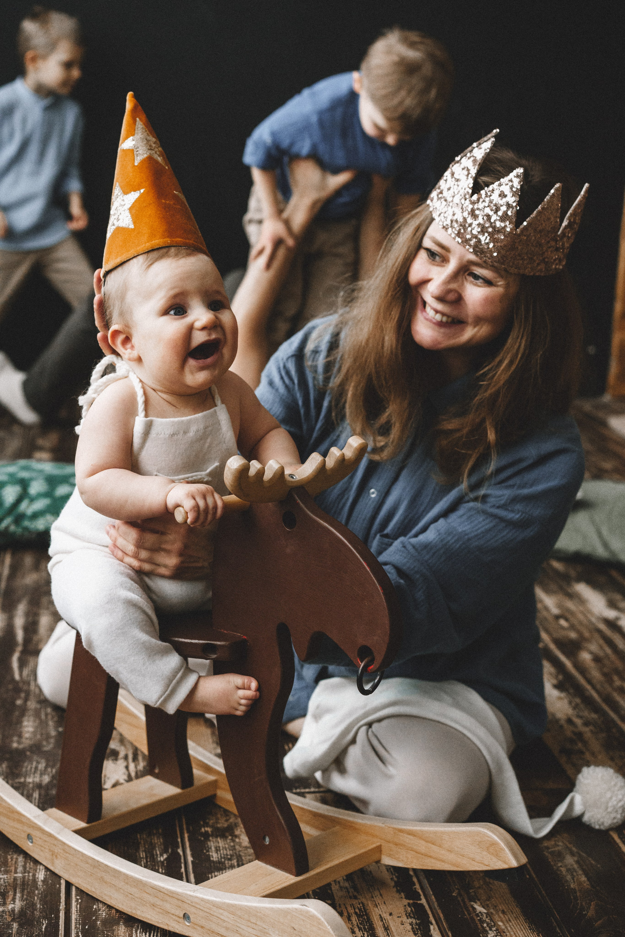 Четыре рыцаря и принцесса в ожидании Нового года. Семейный и детский фотограф и видеограф в Москве, Серпухове и Тарусе Валерия Сорокина
