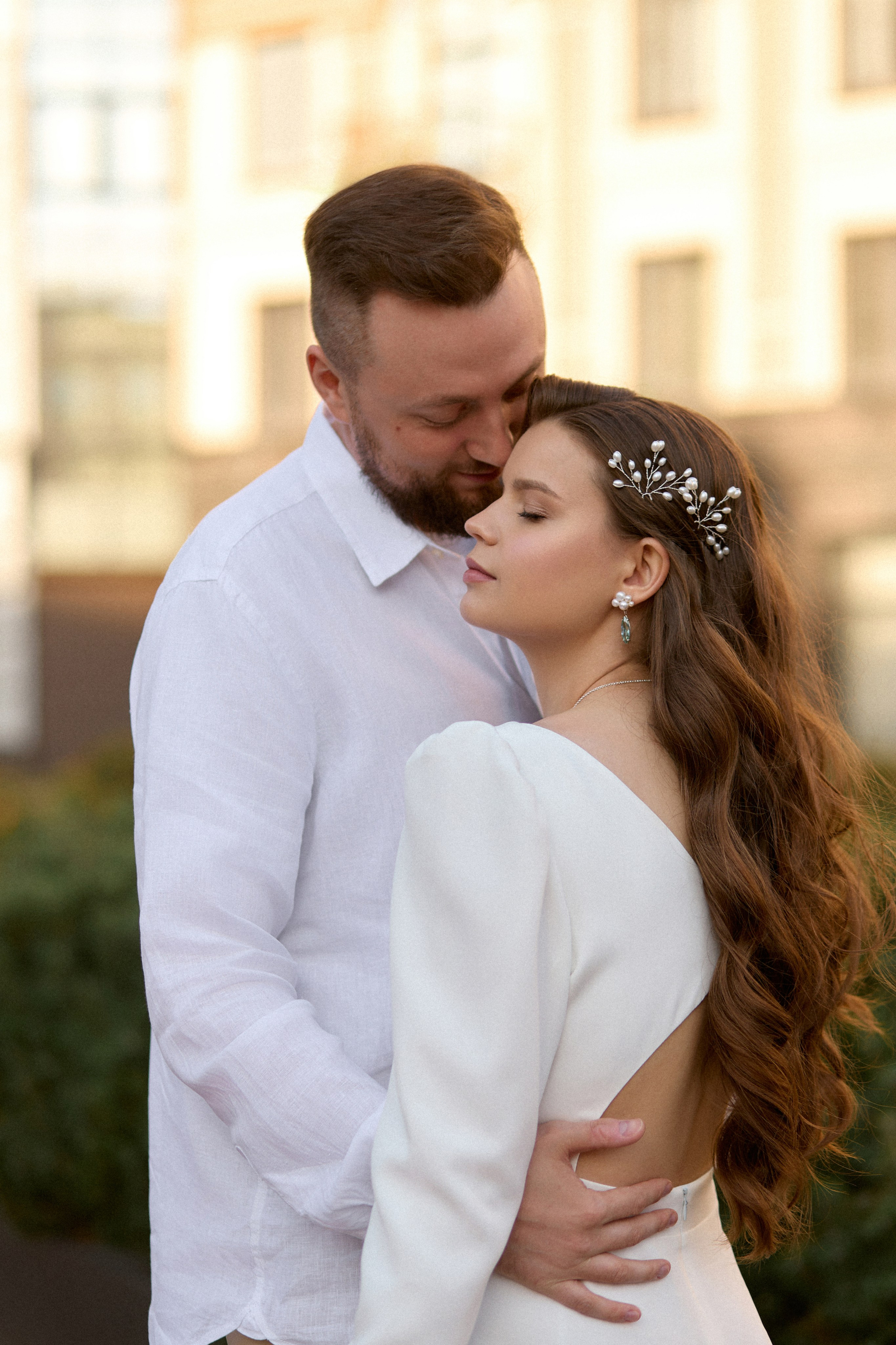 Летняя свадебная фотосессия на Чернышевской. Сестры Карабаза. Фотографы и ретушеры в Москве и Санкт-Петербурге