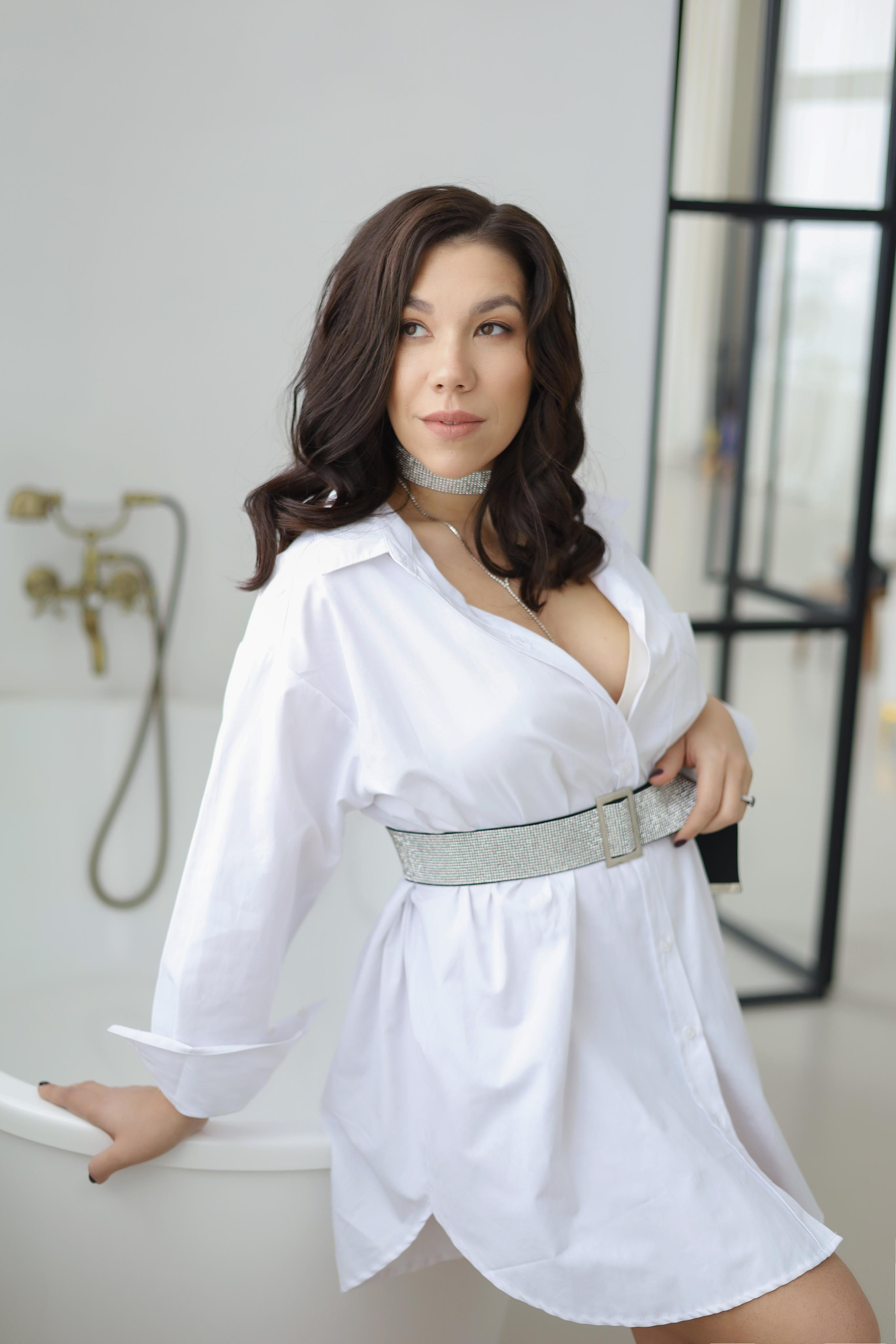 Женский фотодень к 8 марта стиле «минимализм». Портретный фотограф в Чебоксарах