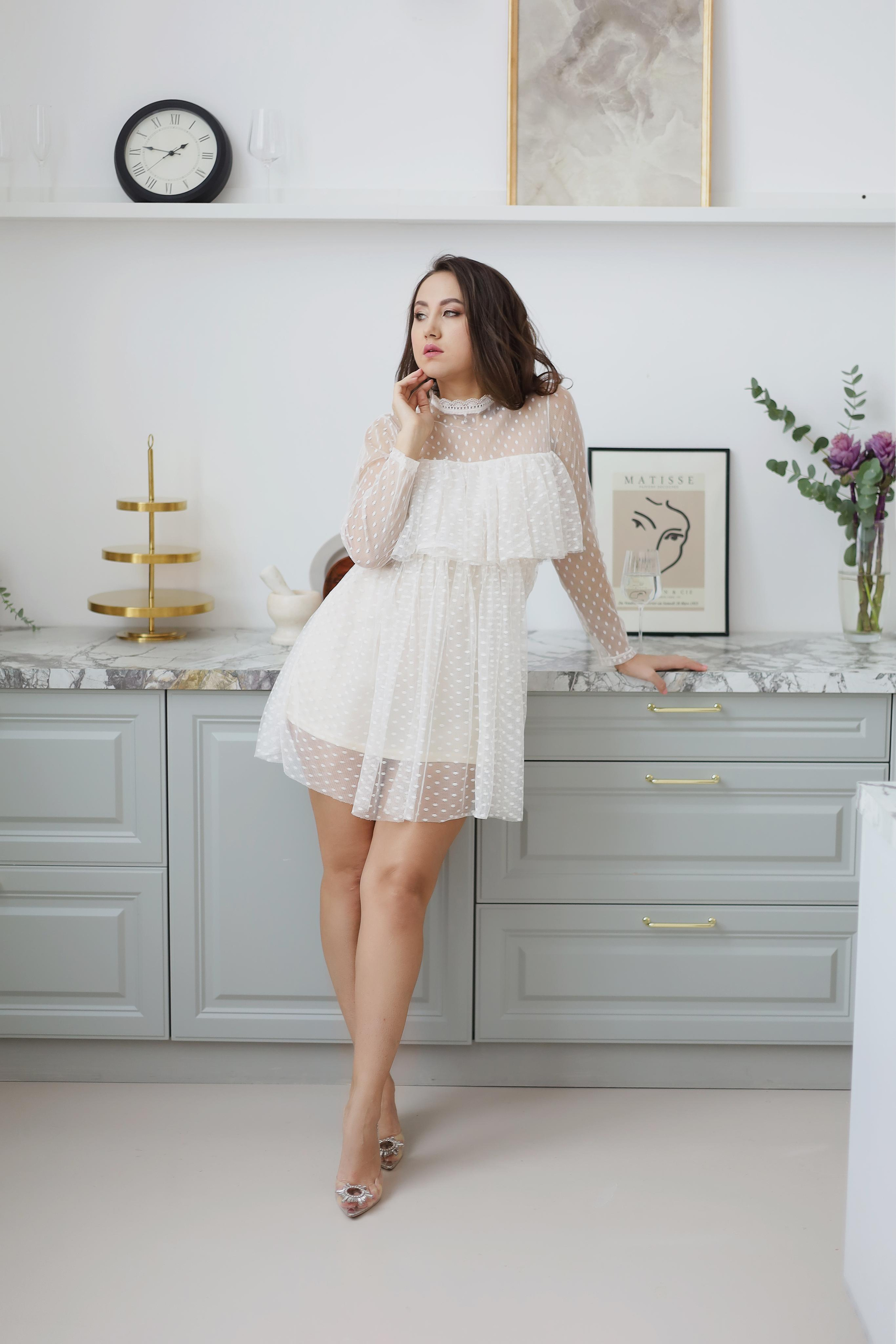 Женский фотодень к 8 марта стиле «минимализм». Портретный фотограф в Чебоксарах