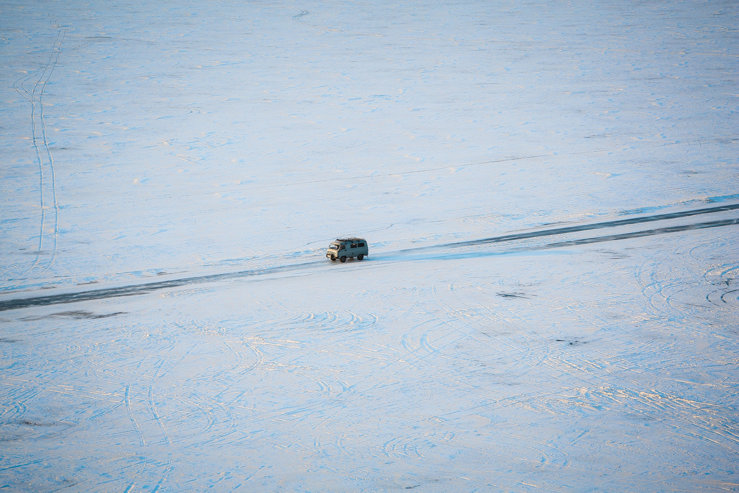 Байкал зимний: занимательная гляциология. Дарья Письменюк / Darya Leitstern — фотограф, музыкант, журналист, путешественник