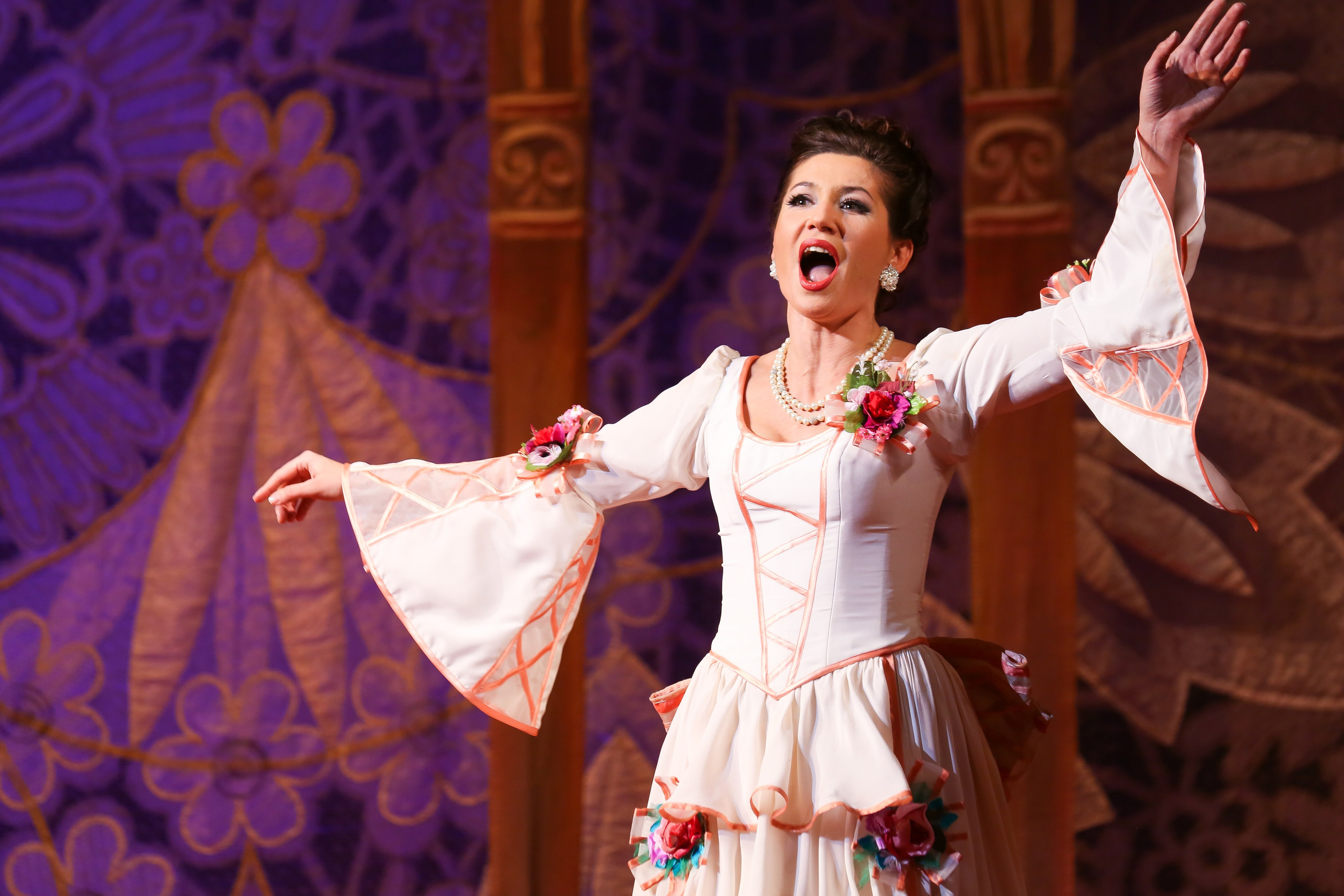 Летучая мышь в Московской оперетте. Дарья Письменюк / Darya Leitstern — фотограф, музыкант, журналист, путешественник