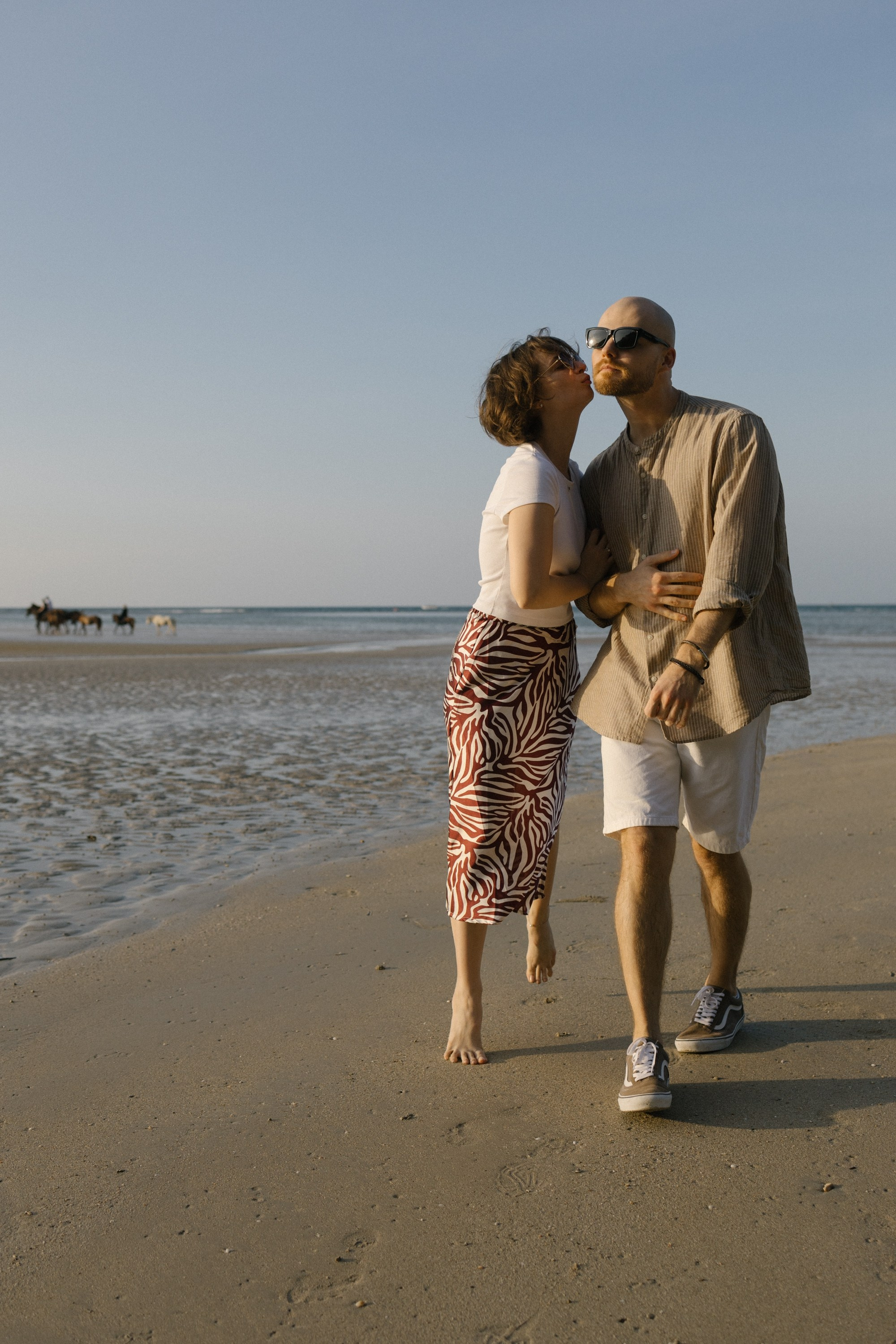 Family photoshoot in Phuket, Thailand. Fedor Lemeshko — Destination Wedding and Family Lifestyle photographer