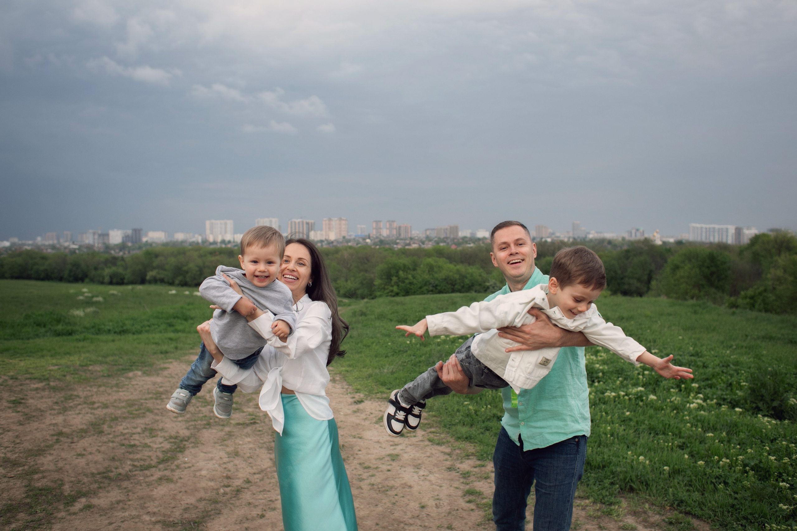Когда цветет сирень. Семейный и детский фотограф в Ростове-на-Дону Мария Курутина