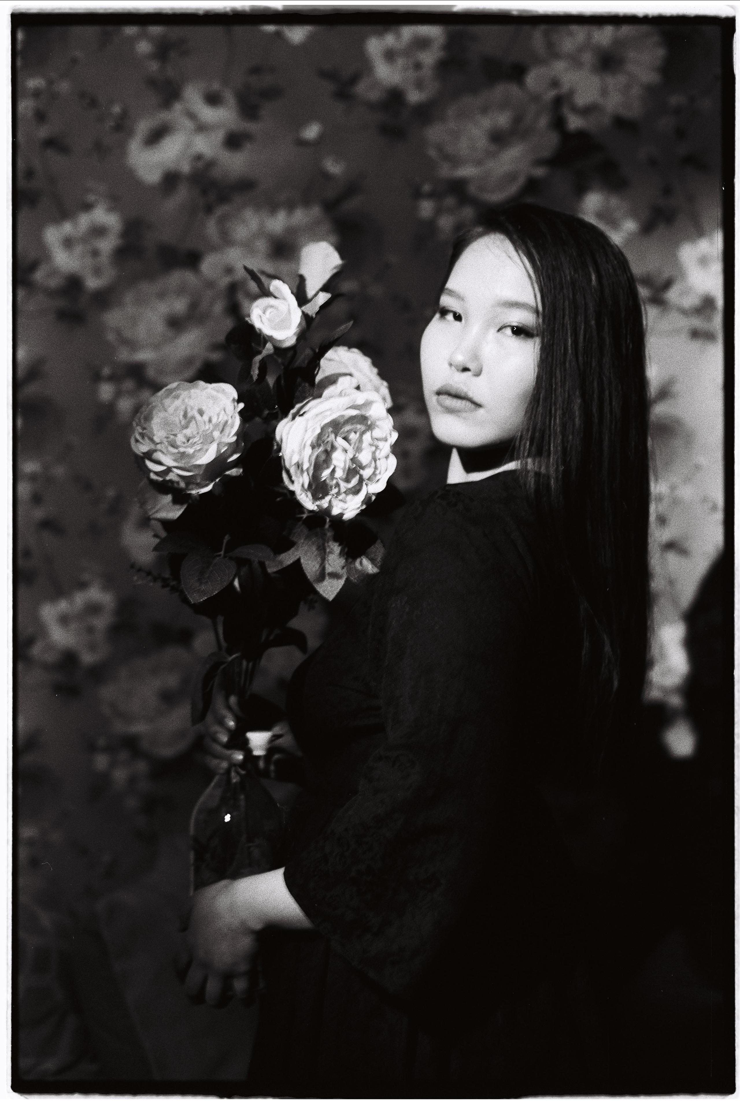 Александра (пленка 135 тип, Фомапан) / Aleksandra (film 135 Fomapan). Фотограф Айдын Седип в Кызыле