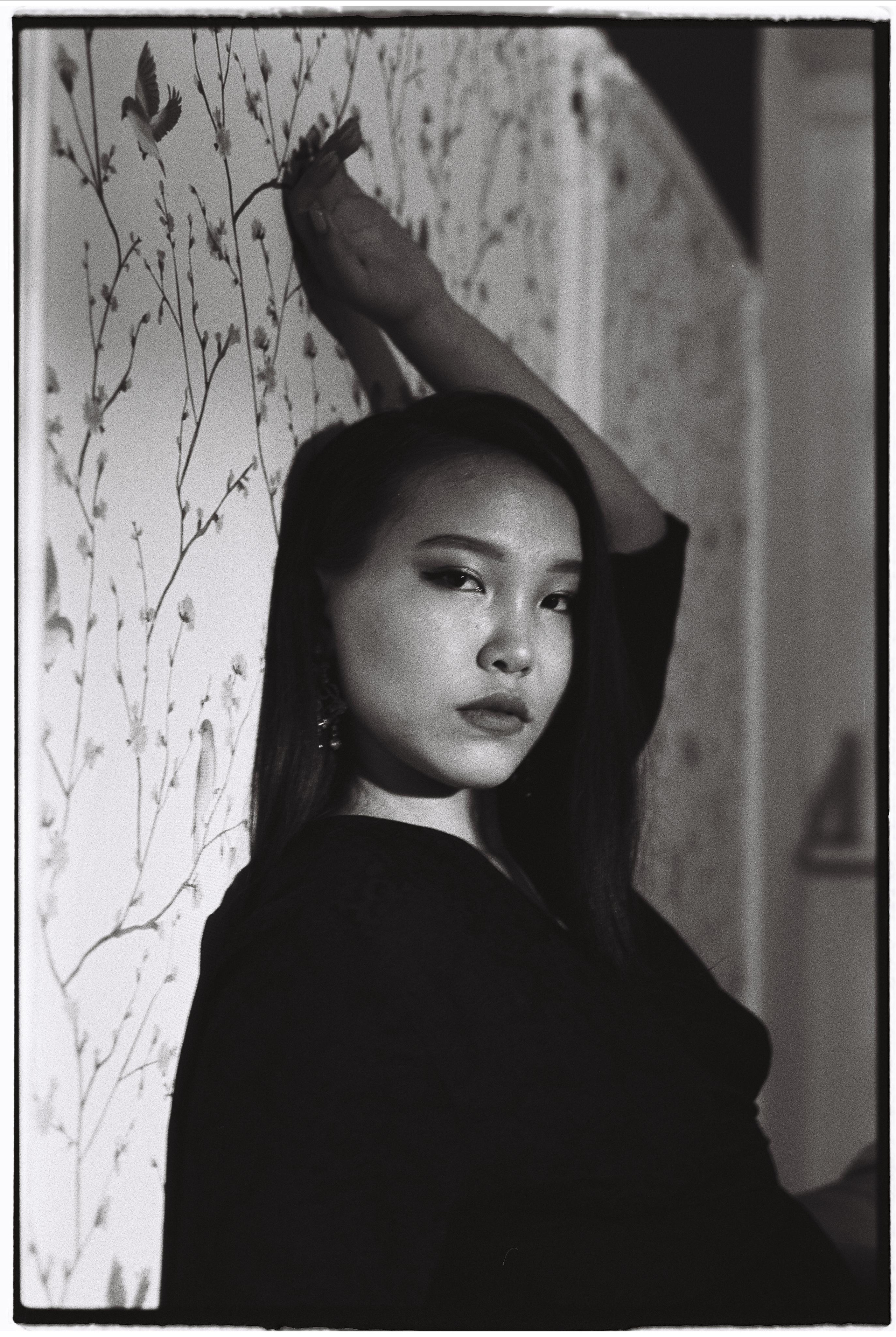 Александра (пленка 135 тип, Фомапан) / Aleksandra (film 135 Fomapan). Фотограф Айдын Седип в Кызыле