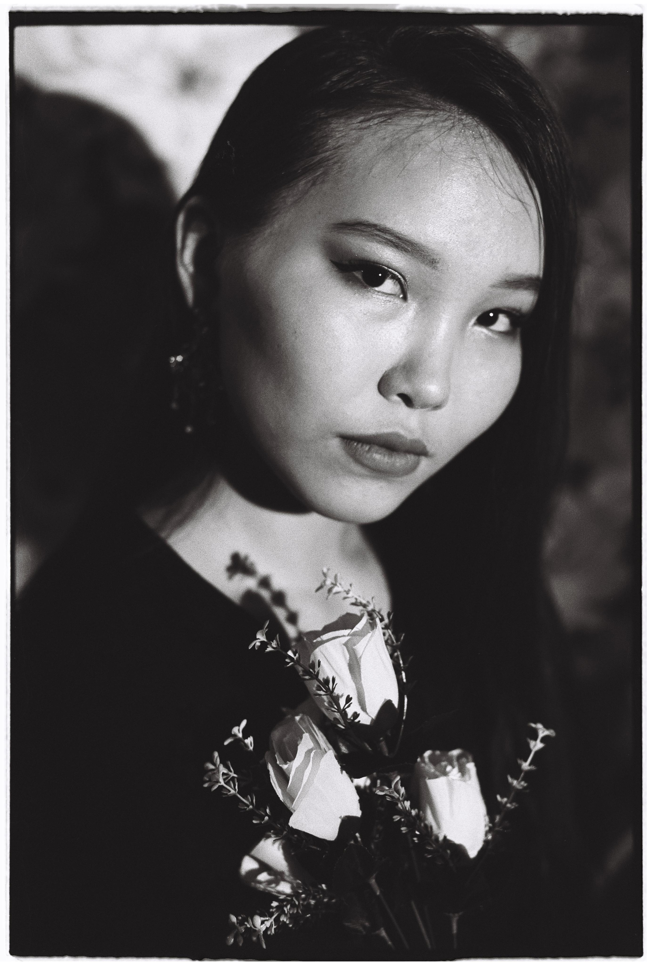 Александра (пленка 135 тип, Фомапан) / Aleksandra (film 135 Fomapan). Фотограф Айдын Седип в Кызыле