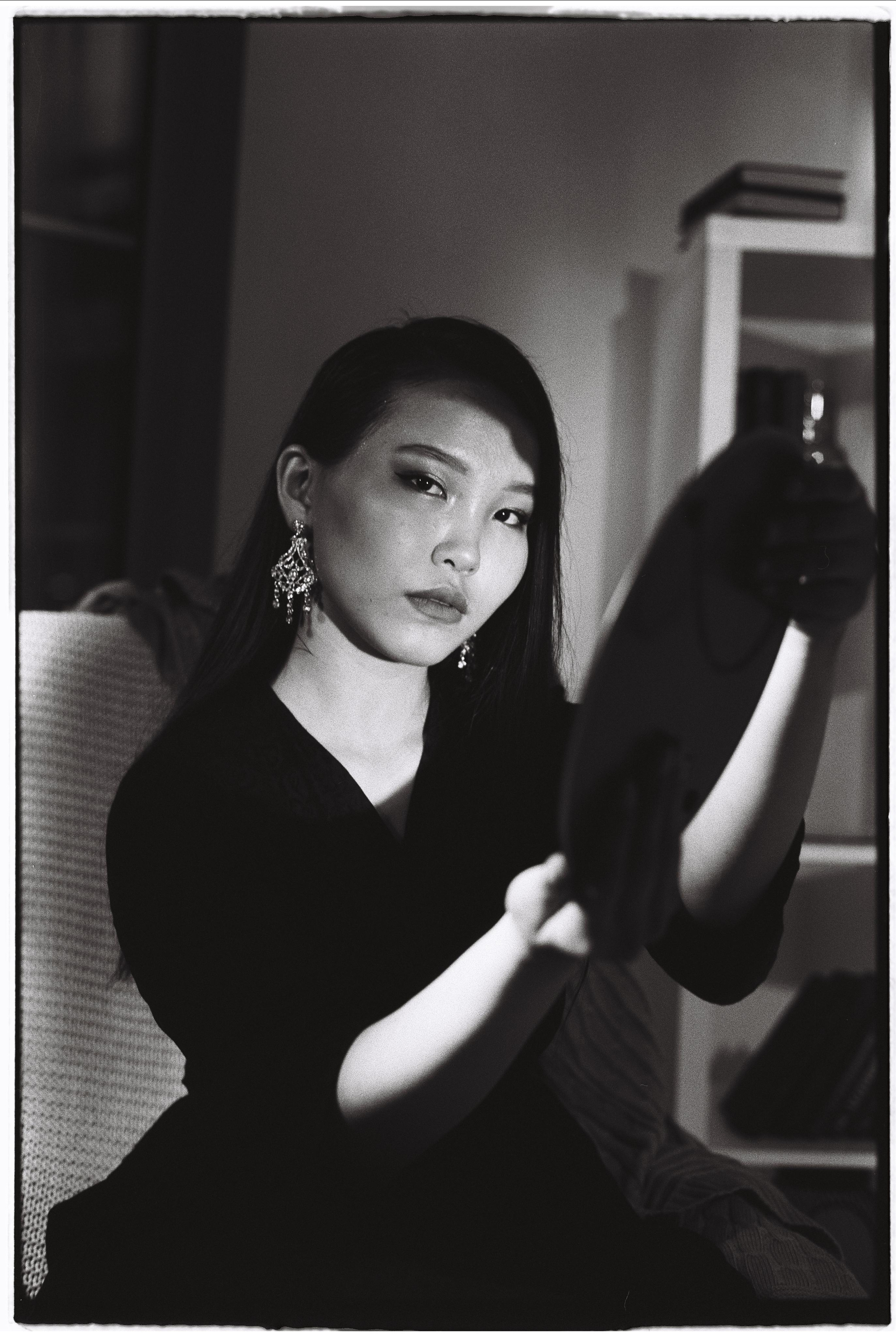 Александра (пленка 135 тип, Фомапан) / Aleksandra (film 135 Fomapan). Фотограф Айдын Седип в Кызыле