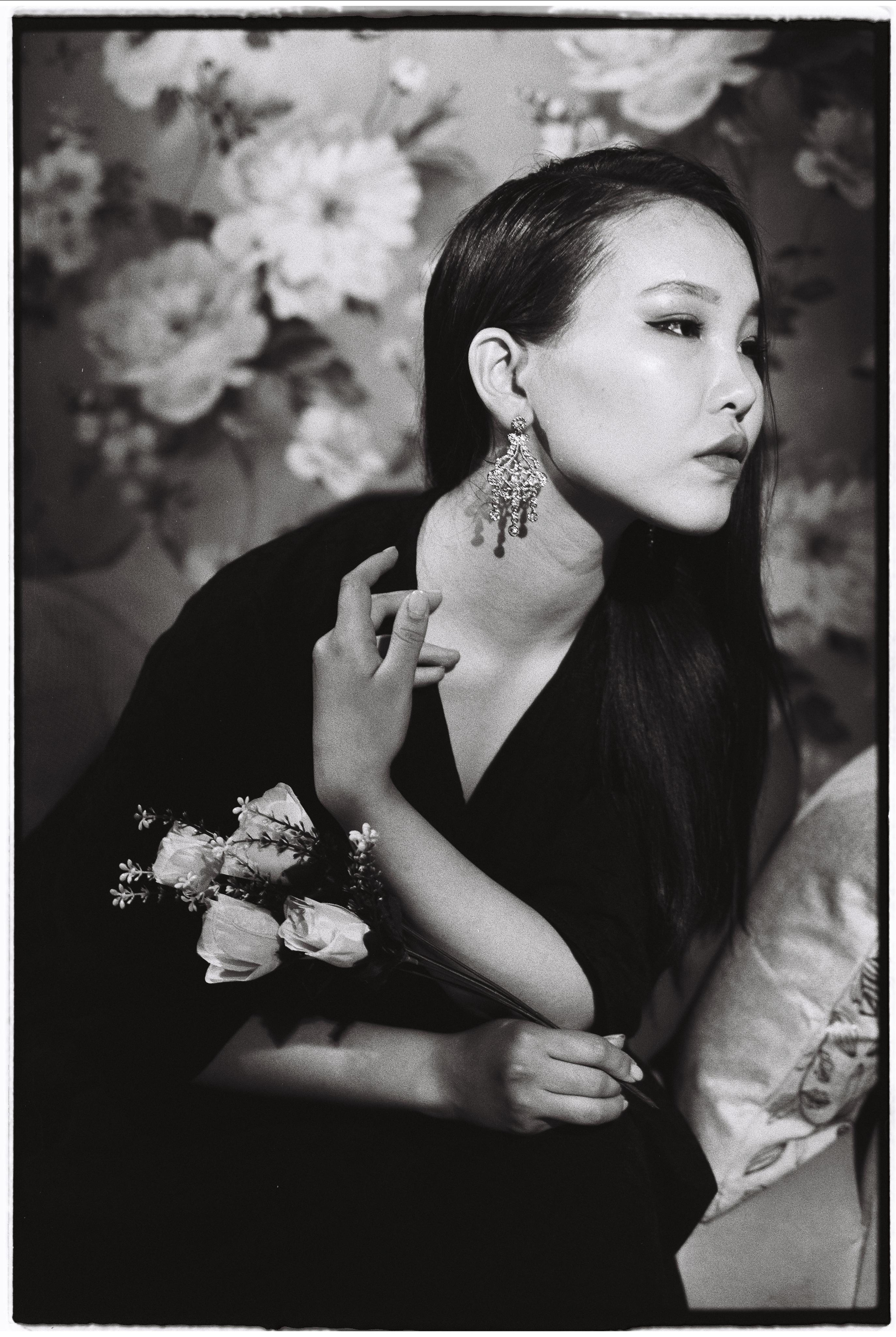 Александра (пленка 135 тип, Фомапан) / Aleksandra (film 135 Fomapan). Фотограф Айдын Седип в Кызыле